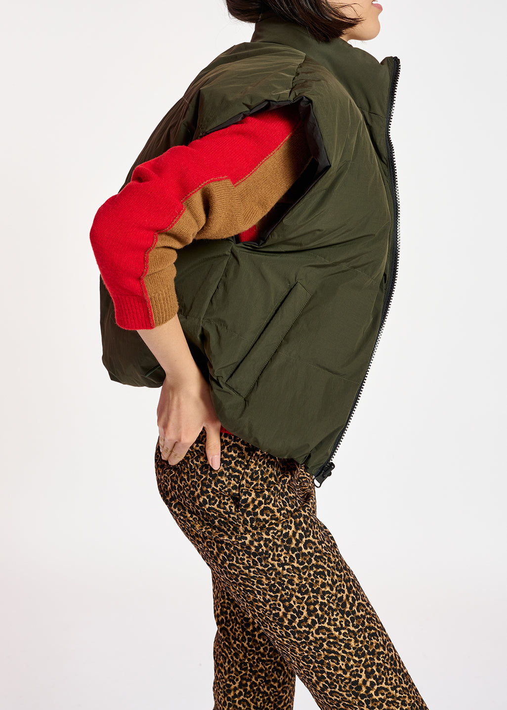 Black and khaki reversible puffer vest RE—SSENTIEL | Essentiel second hand