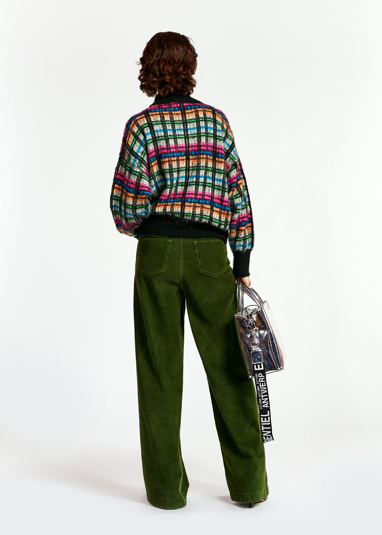 Pull tricoté noir, blanc et fuchsia à finition brossée RE—SSENTIEL | Essentiel second hand