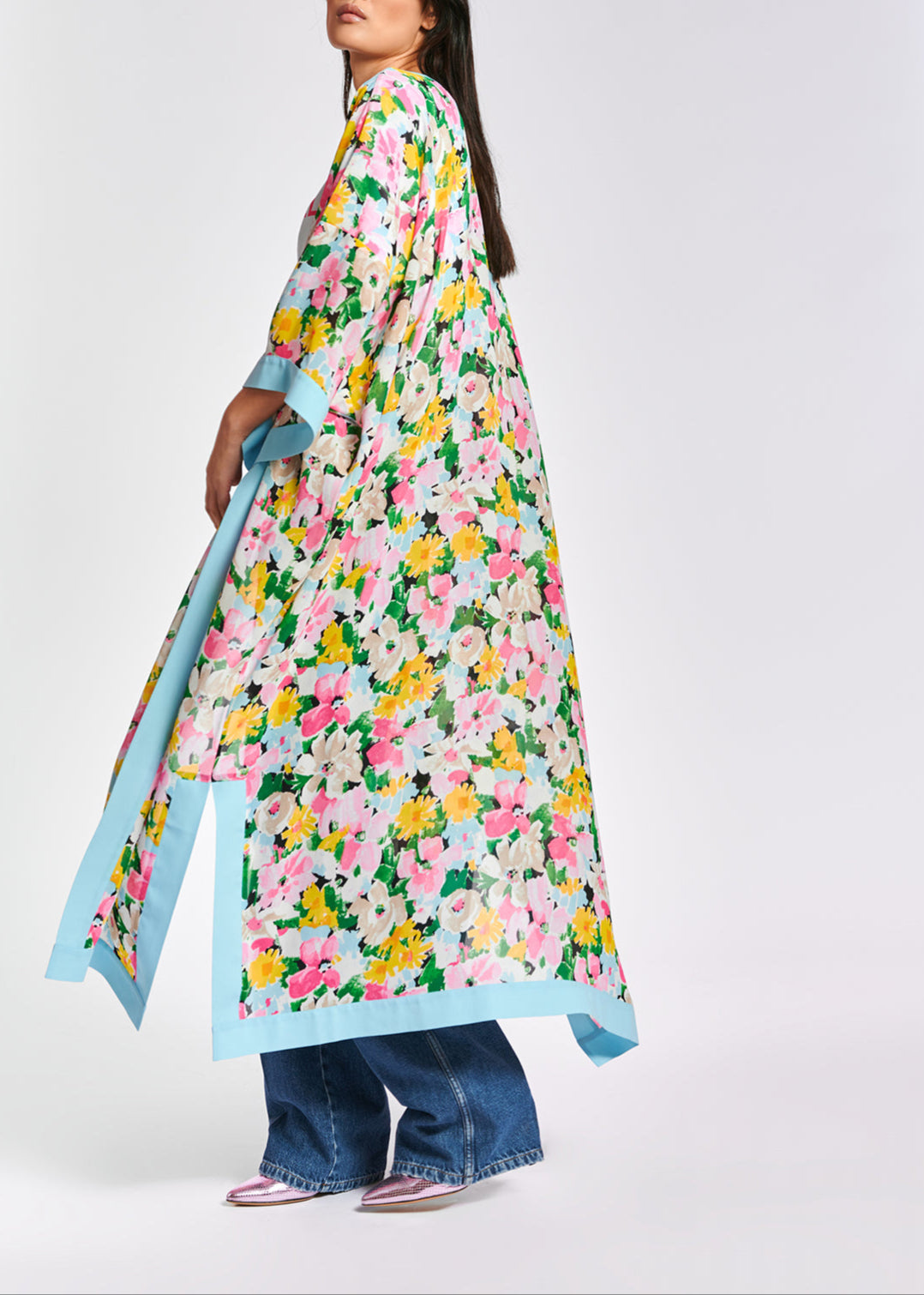 Kimono fleuri bleu clair, rose et vert RE—SSENTIEL | Essentiel second hand