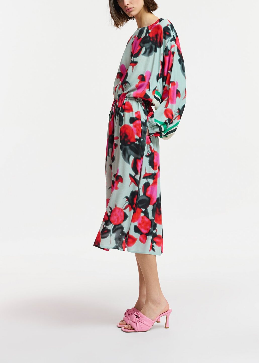 Robe midi bleu clair à imprimé fleuri RE—SSENTIEL | Essentiel second hand