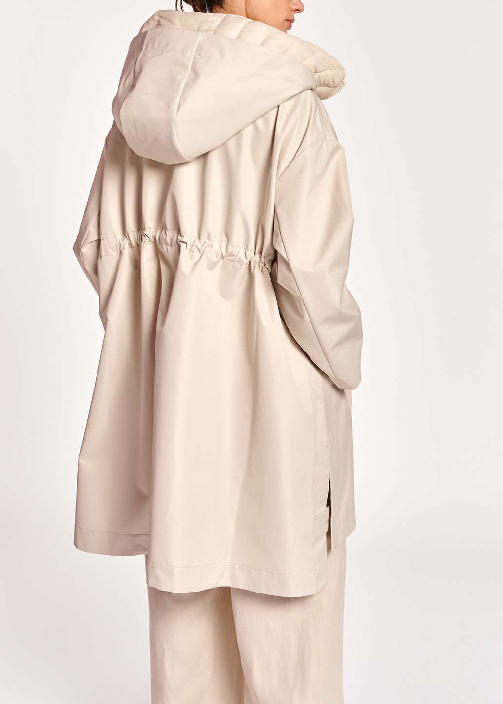 Cream oversized hooded raincoat RE—SSENTIEL | Essentiel second hand