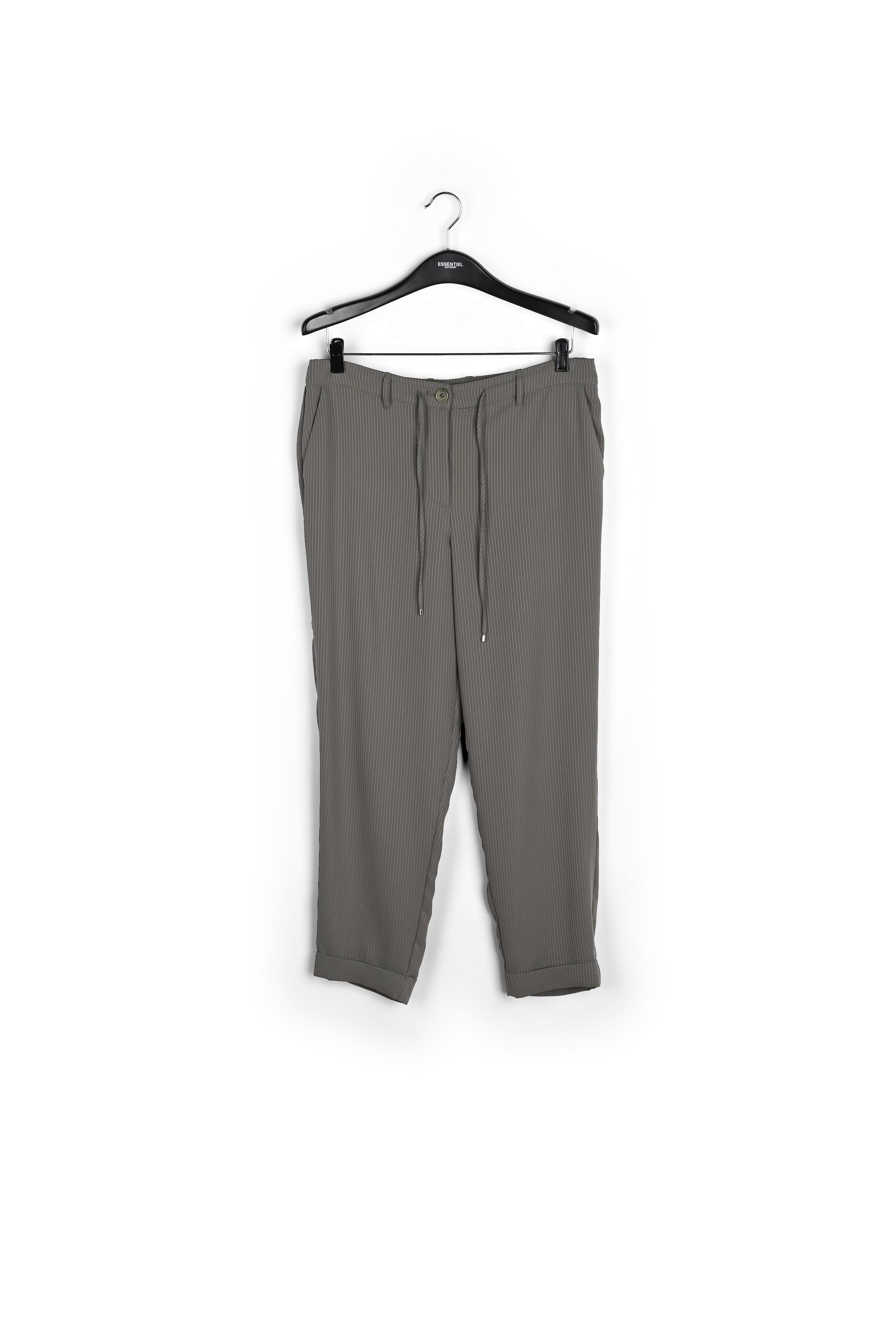 Grijs gestreepte broek met smal toelopende pijpen RE—SSENTIEL | Essentiel second hand