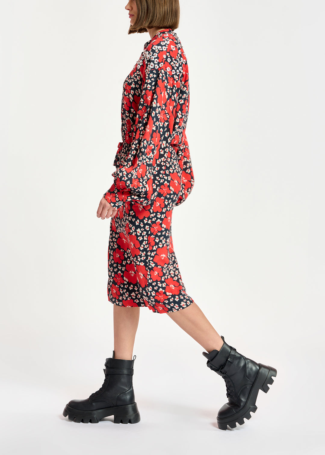 Robe midi à imprimé fleuri bleu, rouge et blanc RE—SSENTIEL | Essentiel second hand