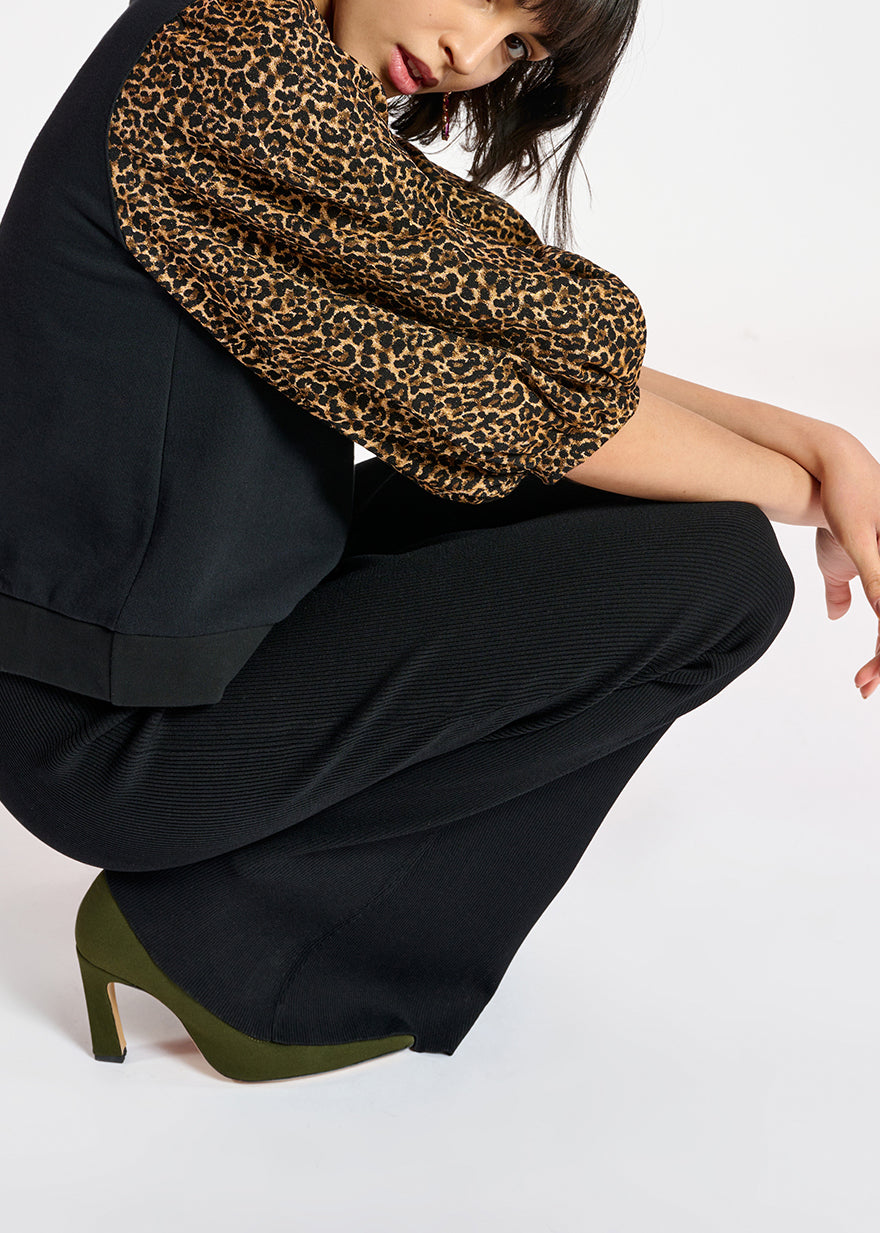 Black cotton-jersey sweatshirt with leopard-jacquard sleeves RE—SSENTIEL | Essentiel second hand
