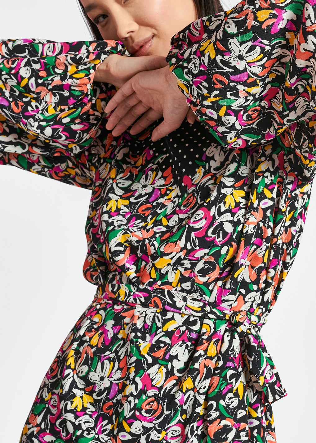 Kleurrijke jurk met bloemen- en stippenprint RE—SSENTIEL | Essentiel second hand