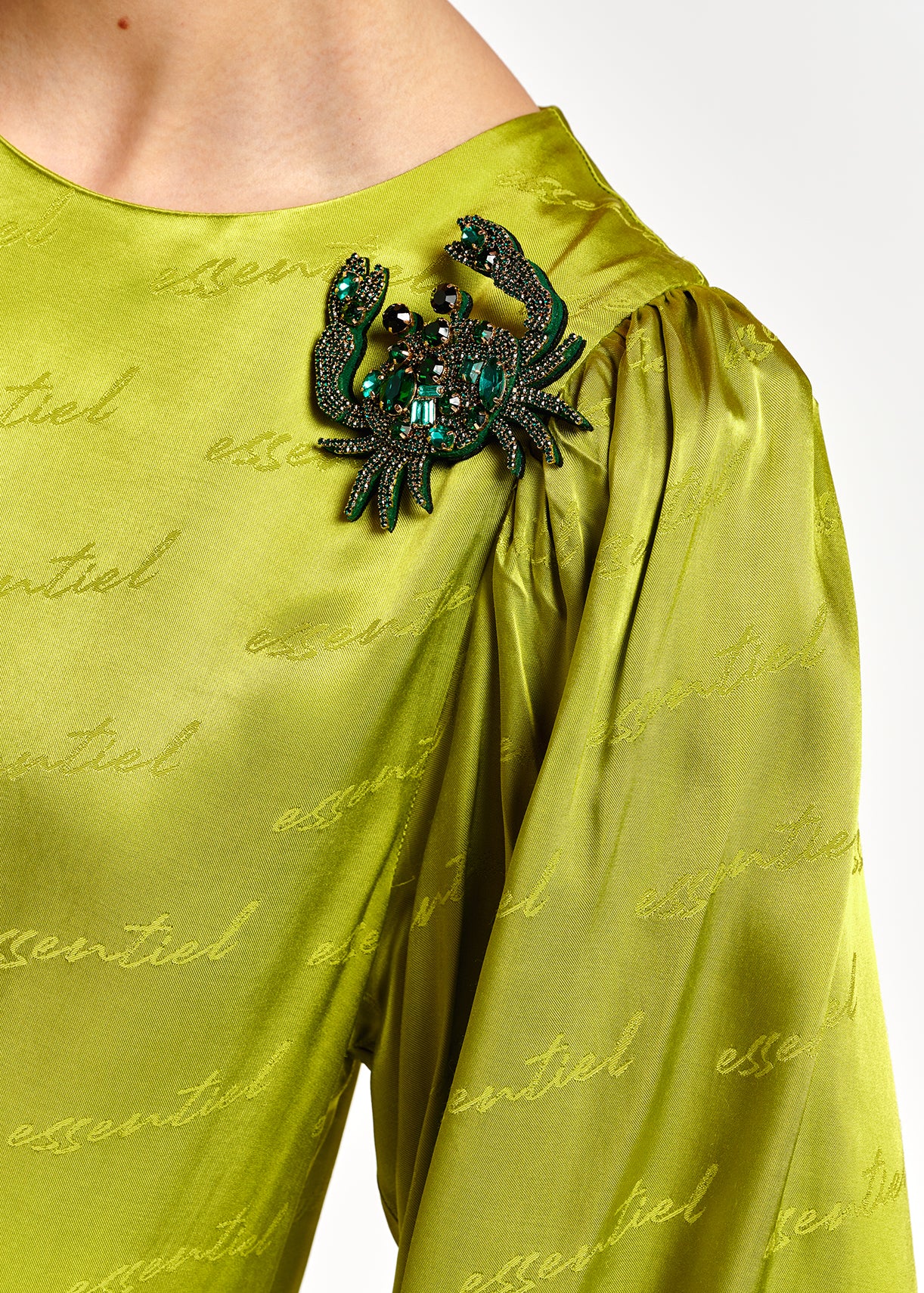 Limoengroene mini-jurk van satijnen jacquard RE—SSENTIEL | Essentiel second hand