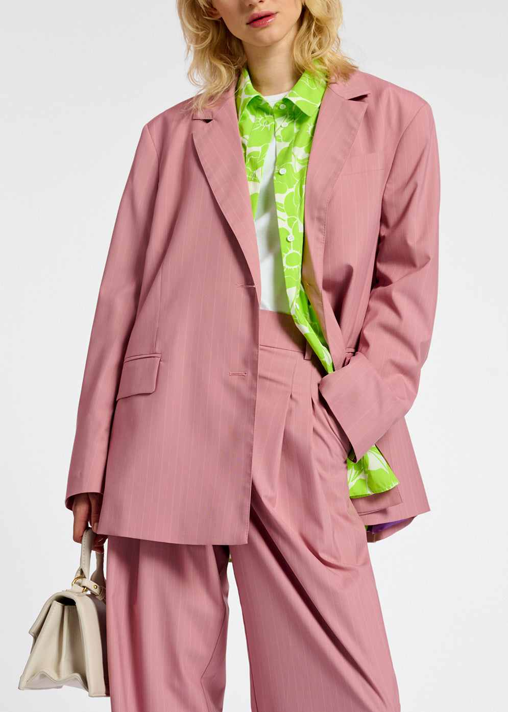 Blazer rose oversize aux rayures fines RE—SSENTIEL | Essentiel second hand