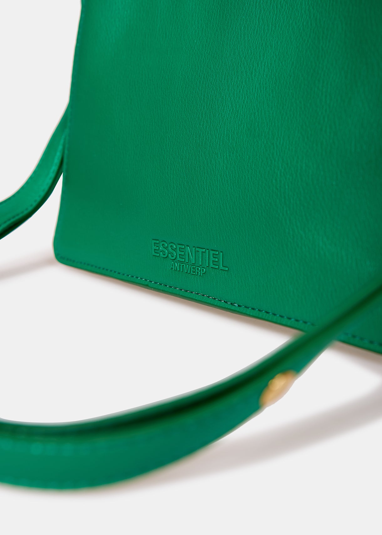 Green faux leather shoulder bag RE—SSENTIEL | Essentiel second hand