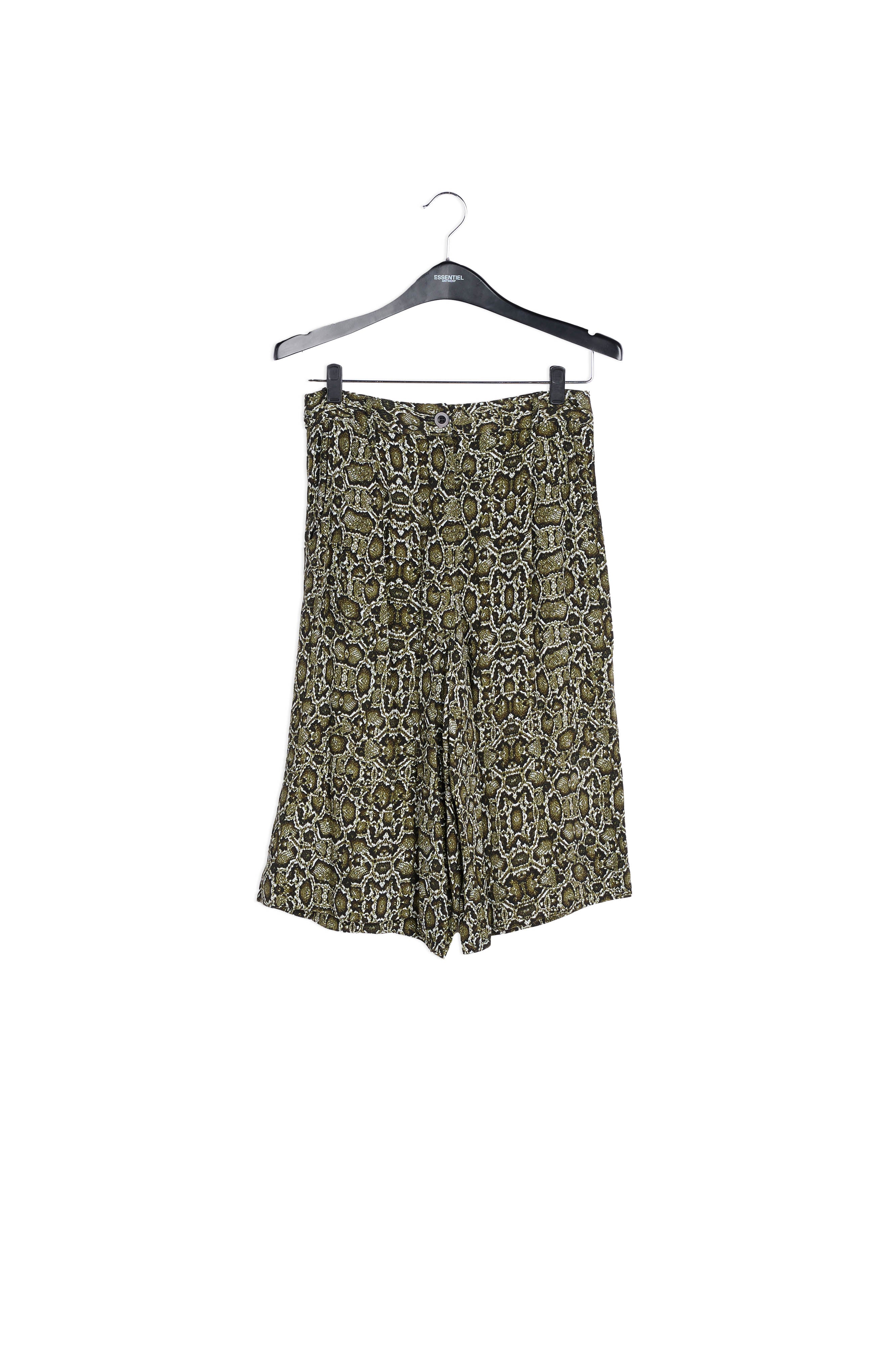 Wide fit shorts RE—SSENTIEL | Essentiel second hand