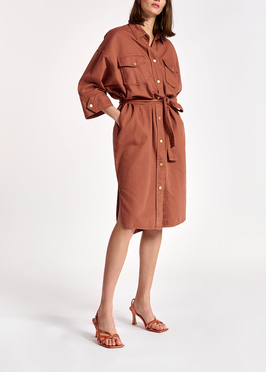 Bruine hemdjurk in jeansstof RE—SSENTIEL | Essentiel second hand