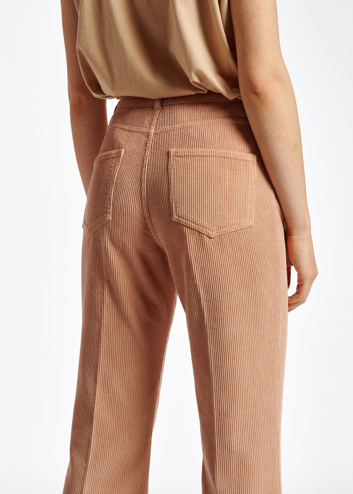 Pantalon évasé en velours rose vintage RE—SSENTIEL | Essentiel second hand