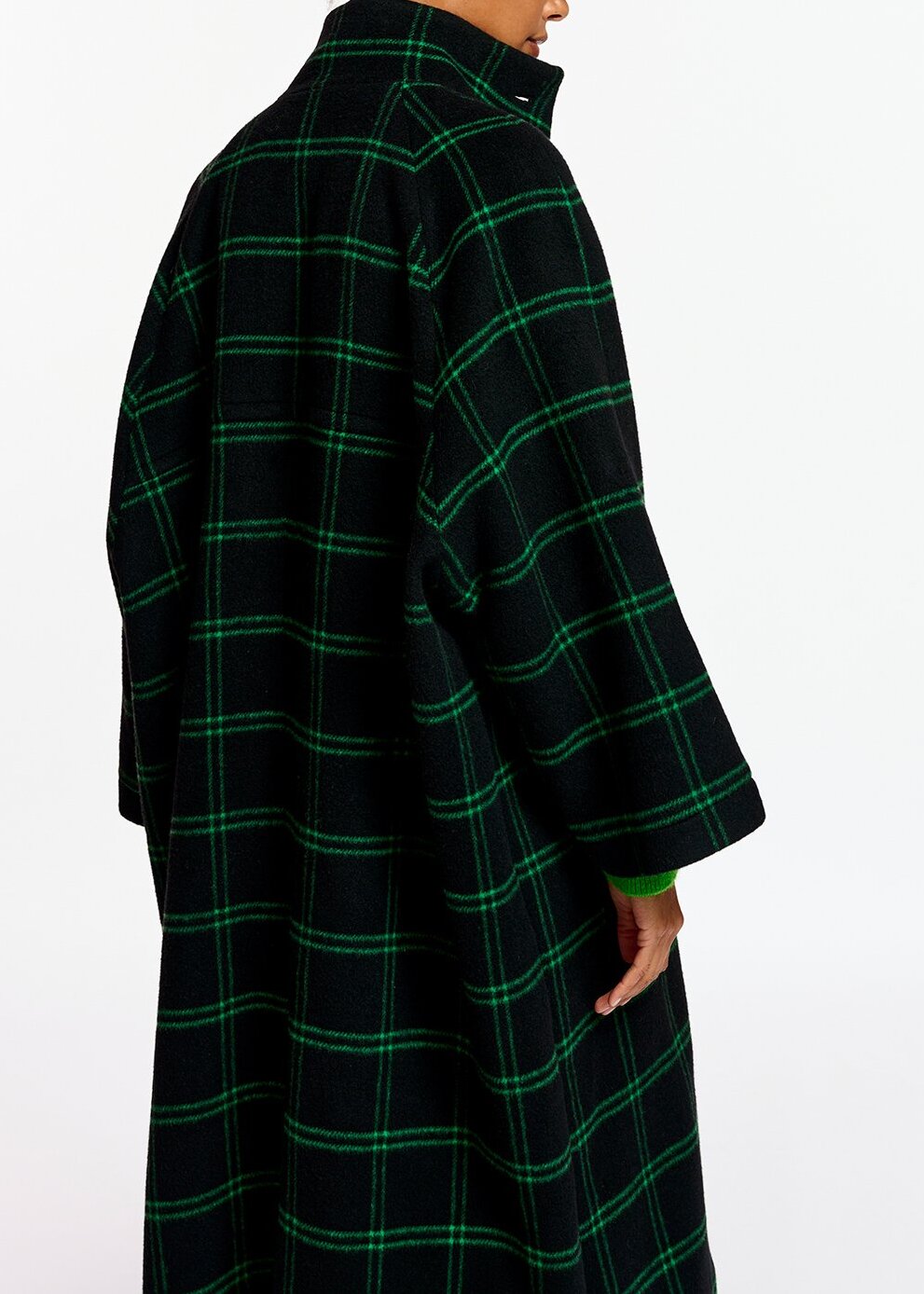 Manteau noir en laine mélangée à carreaux Tattersall RE—SSENTIEL | Essentiel second hand