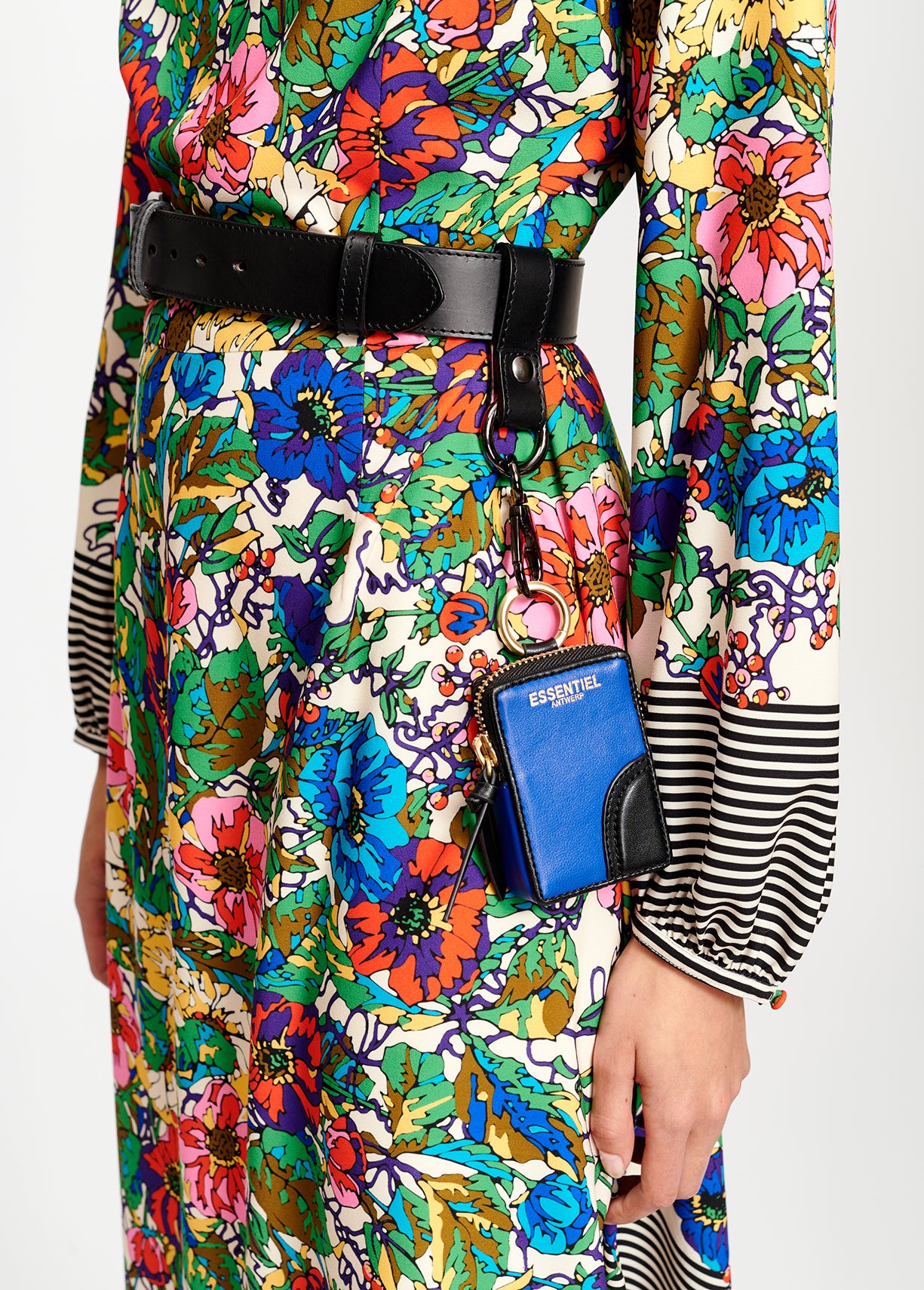 Asymmetric dress RE—SSENTIEL | Essentiel second hand