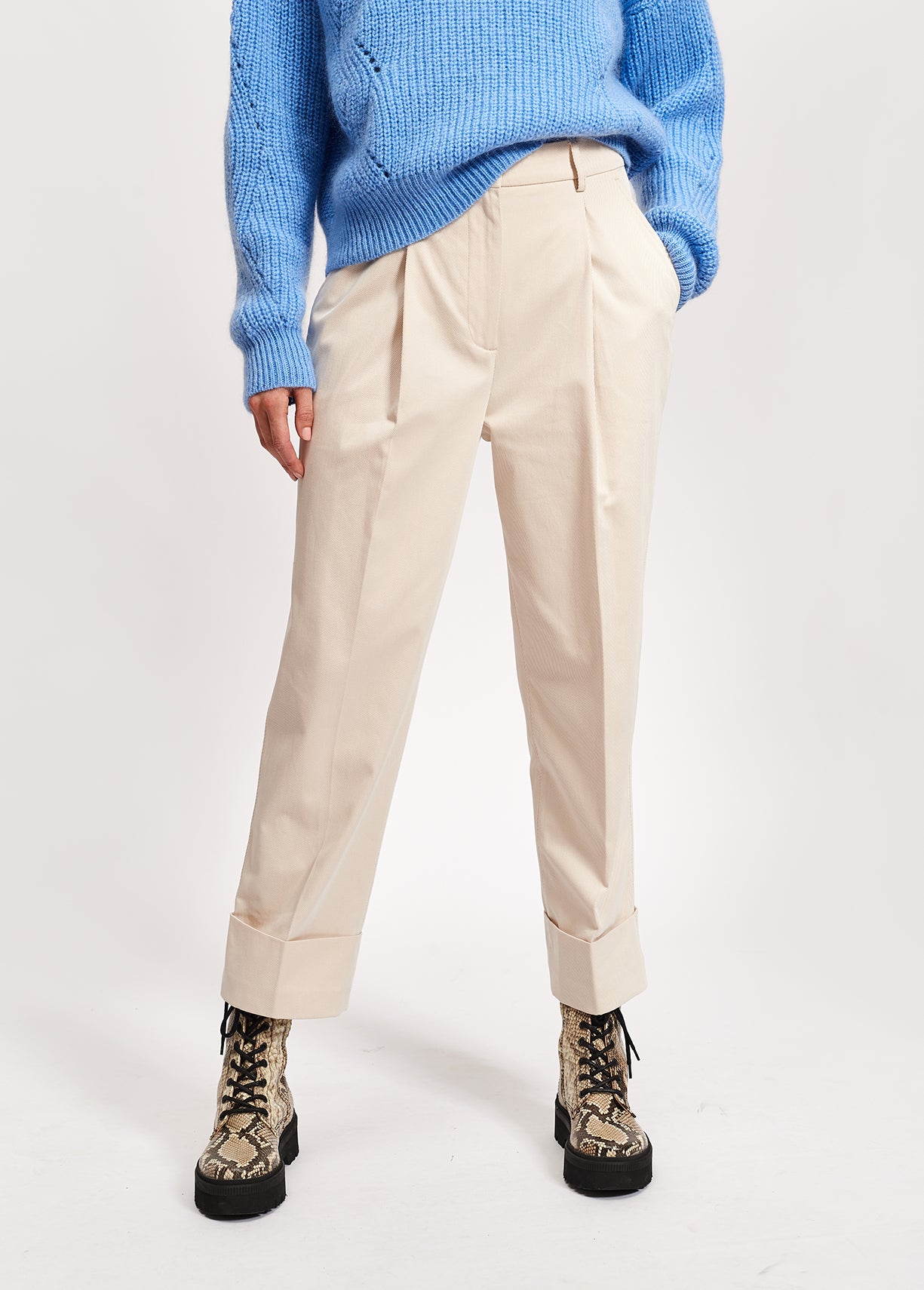 Beige katoenmix broek met rechte pijpen RE—SSENTIEL | Essentiel second hand