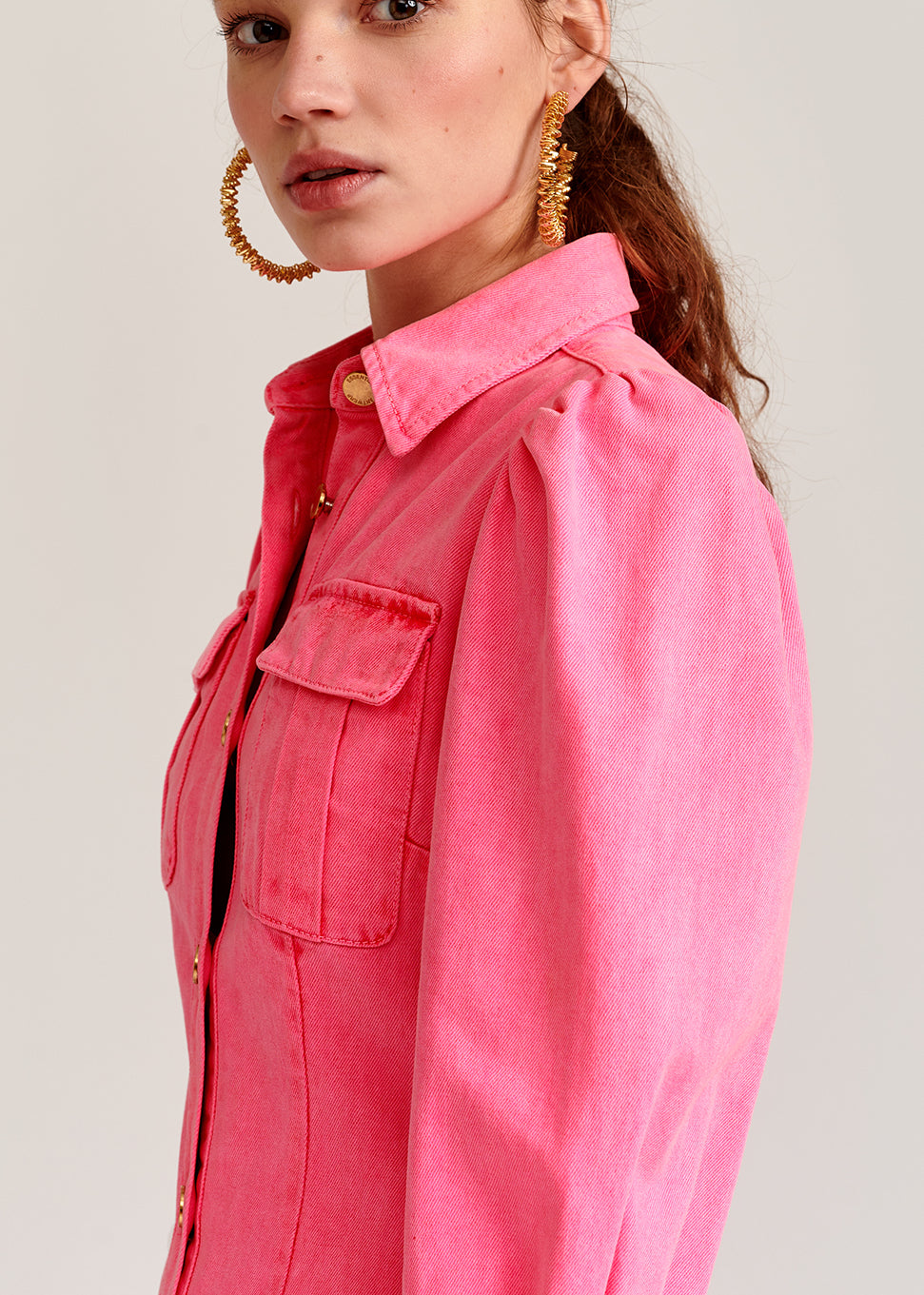 Neonroze jeans mini-jurk met ballonmouwen RE—SSENTIEL | Essentiel second hand