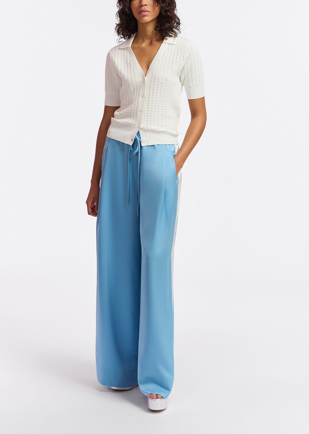 Off-white knitted V-neck top RE—SSENTIEL | Essentiel second hand