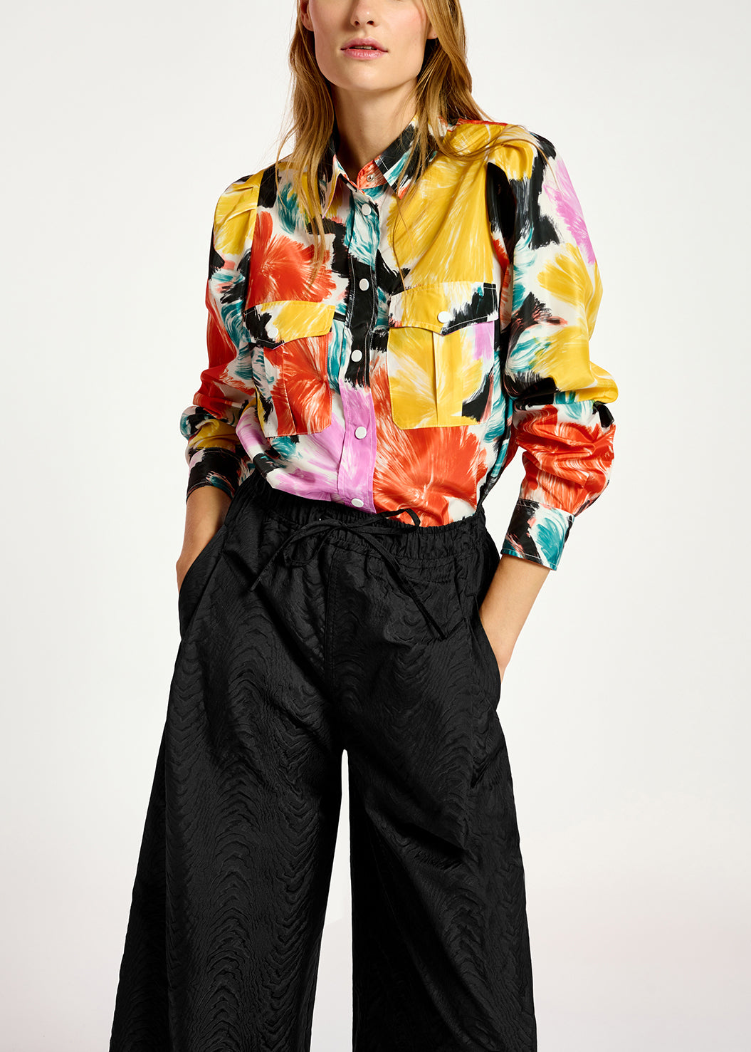 Black, orange and yellow floral print shirt RE—SSENTIEL | Essentiel second hand