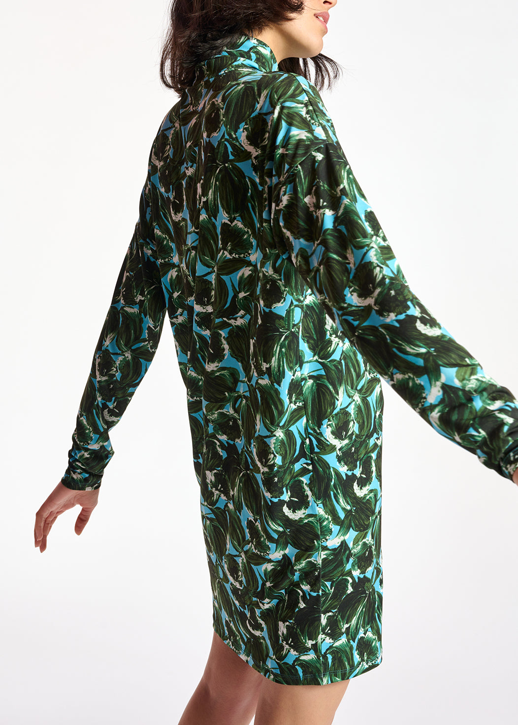 Blue and dark green leaf-printed mini dress with turtleneck RE—SSENTIEL | Essentiel second hand