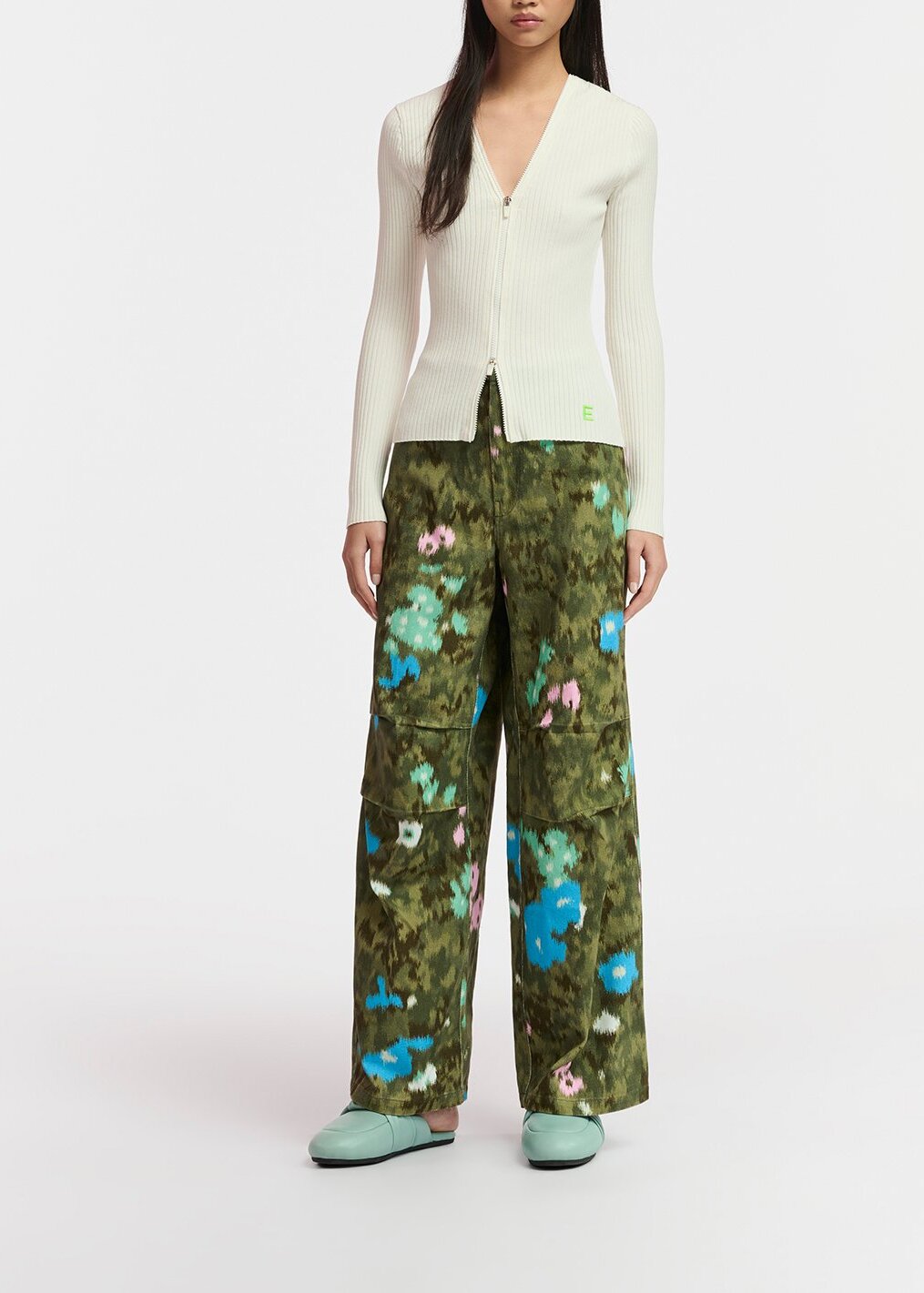 Khaki floral print cotton cargo pants RE—SSENTIEL | Essentiel second hand
