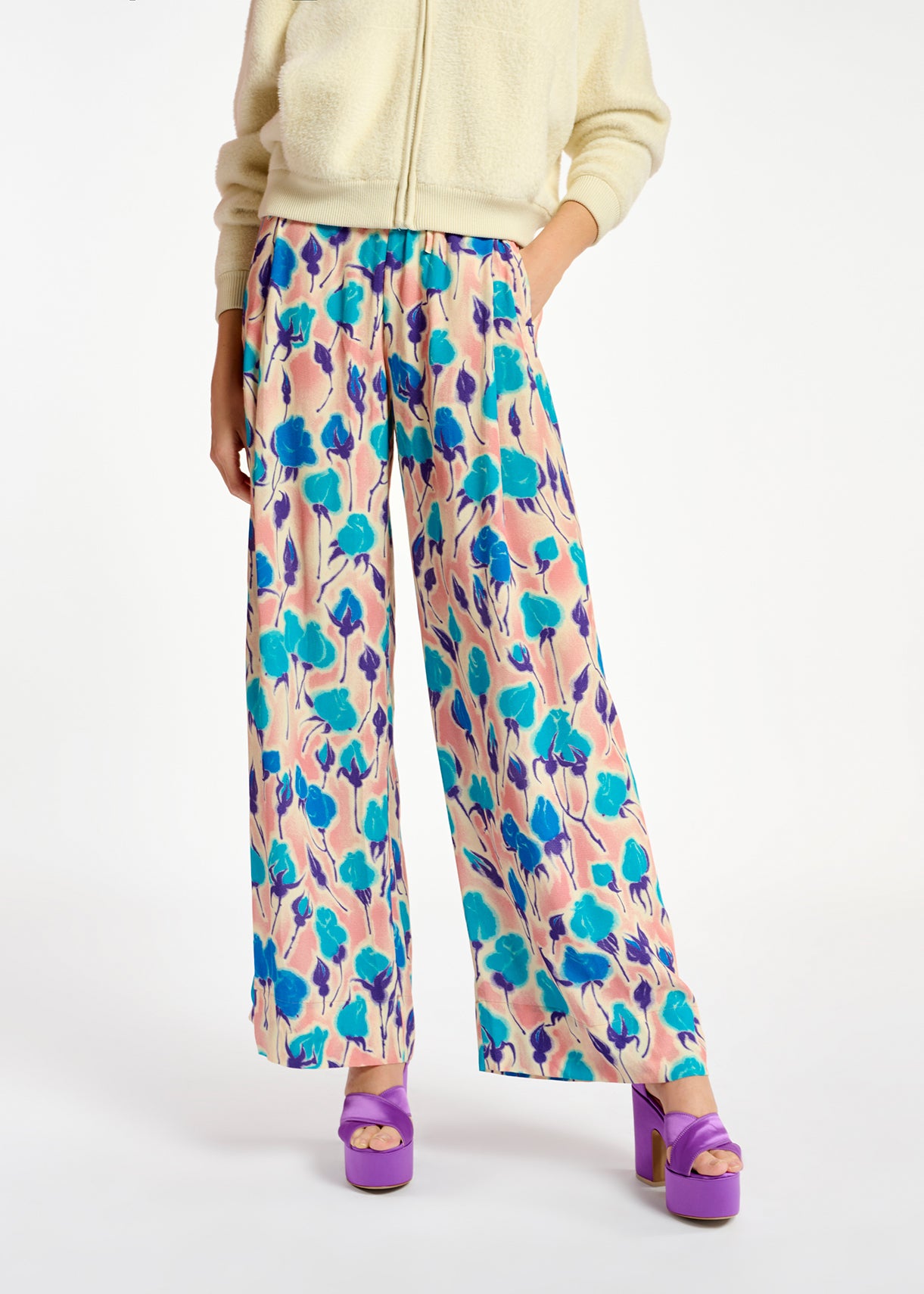Light pink, blue and purple floral print wide-leg pants RE—SSENTIEL | Essentiel second hand