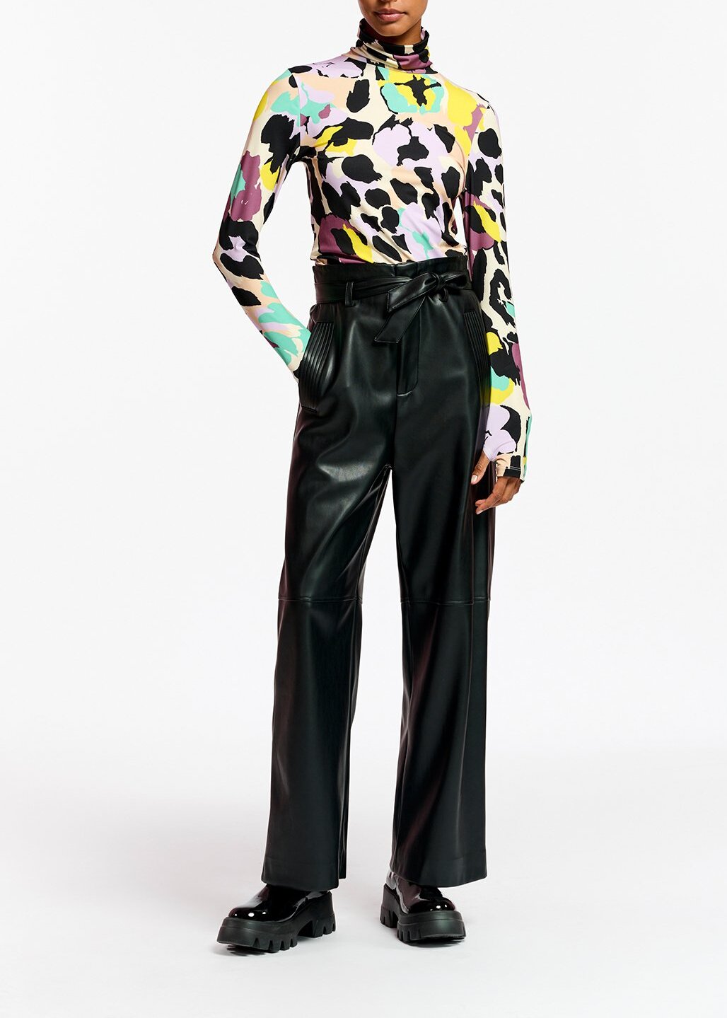 Vintage pink, mauve and black abstract-print turtleneck top RE—SSENTIEL | Essentiel second hand