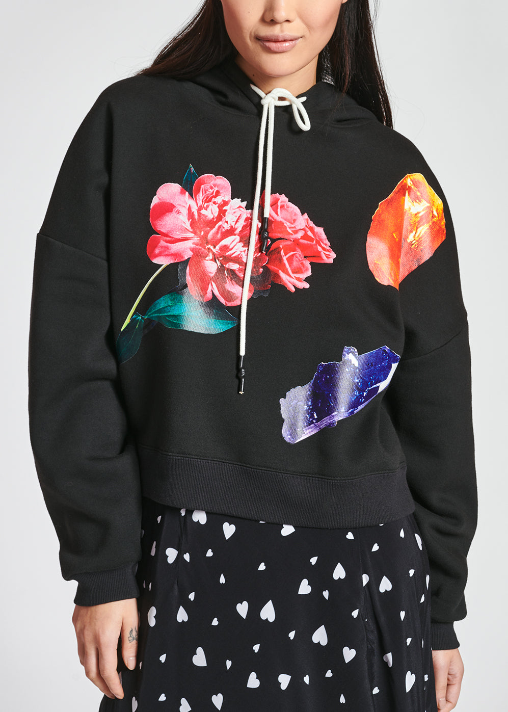 Black organic cotton hoodie with print detail RE—SSENTIEL | Essentiel second hand