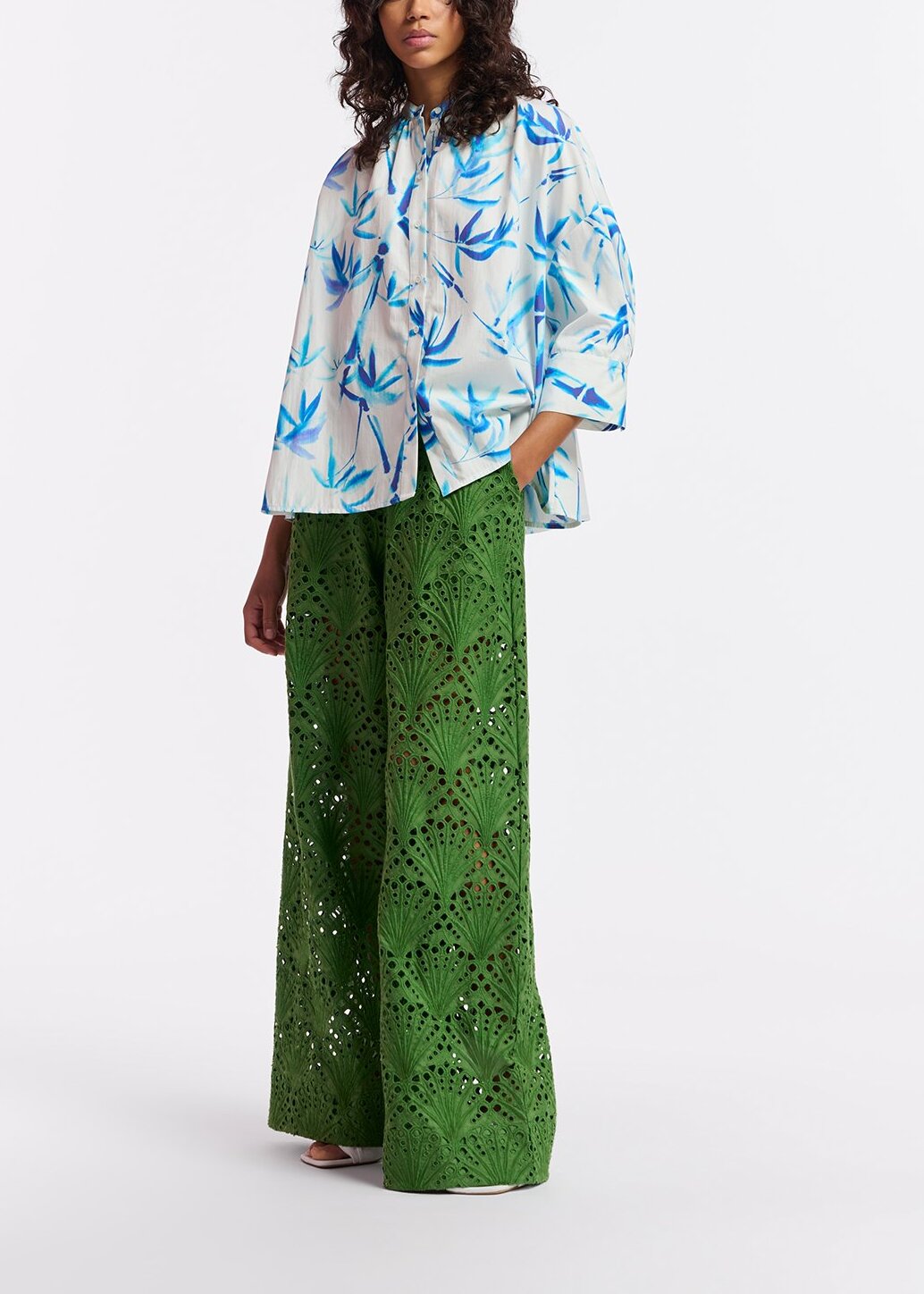 Off-white oversized cotton shirt with palm leaf print RE—SSENTIEL | Essentiel second hand