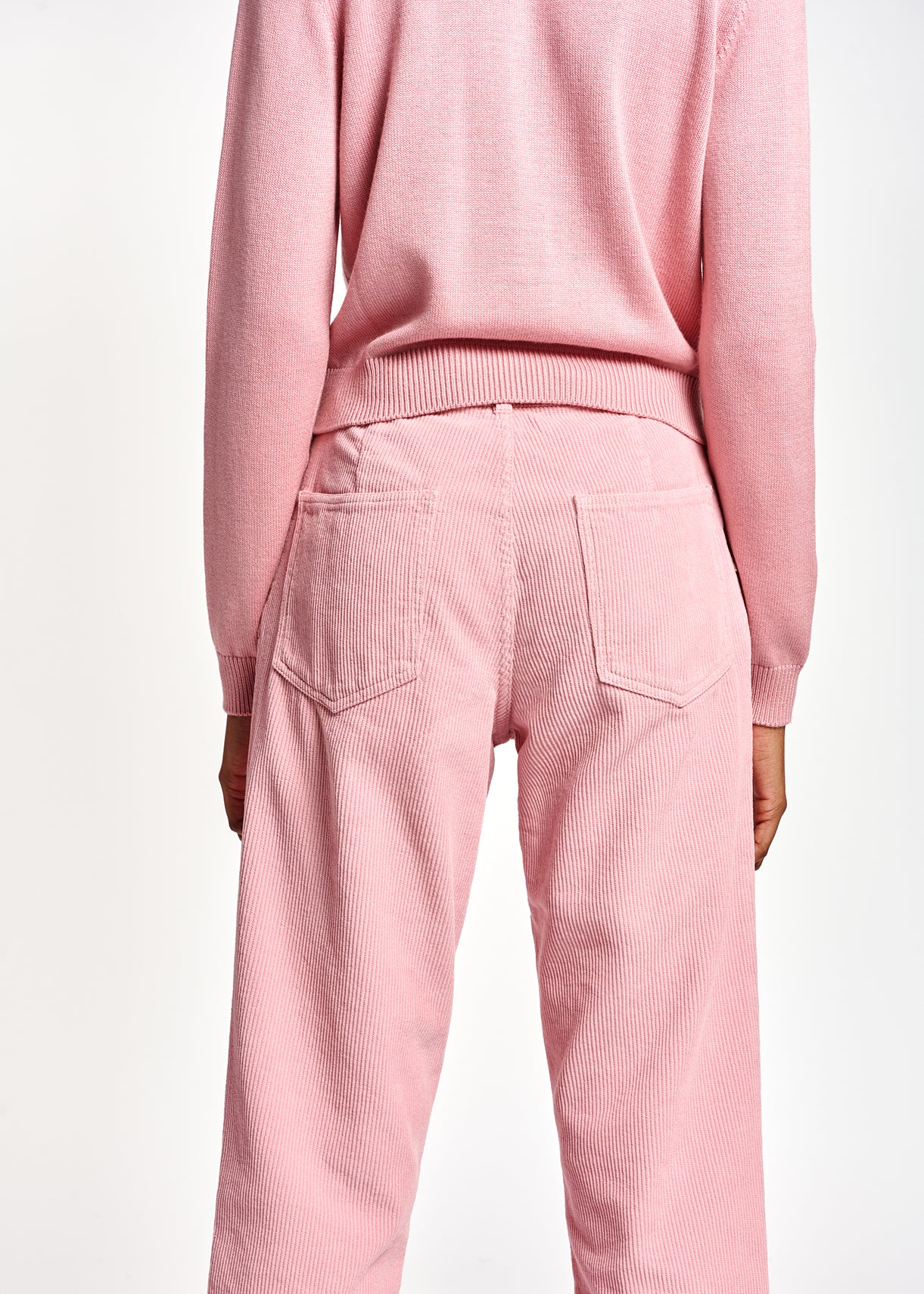 Pantalon en velours rose RE—SSENTIEL | Essentiel second hand