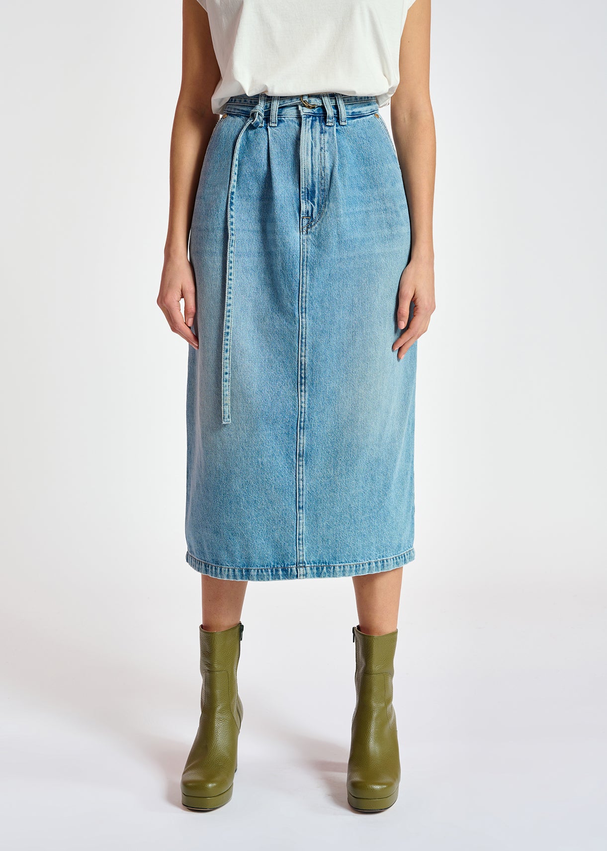 Jupe A à taille haute en denim bleu RE—SSENTIEL | Essentiel second hand