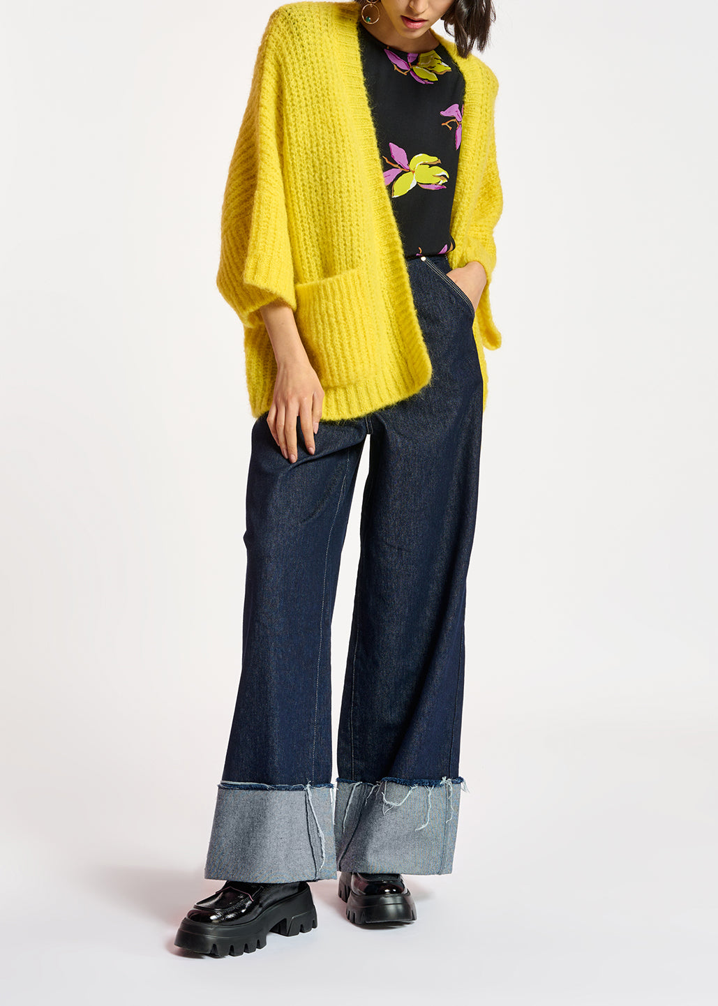 Black floral-print sleeveless top with padded shoulders RE—SSENTIEL | Essentiel second hand