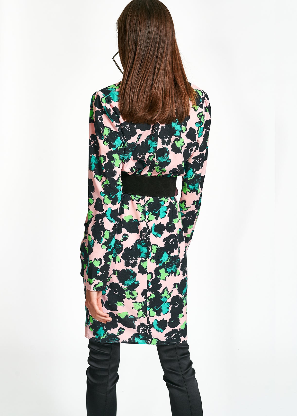 Roze mini-wikkeljurk met bloemenprint RE—SSENTIEL | Essentiel second hand