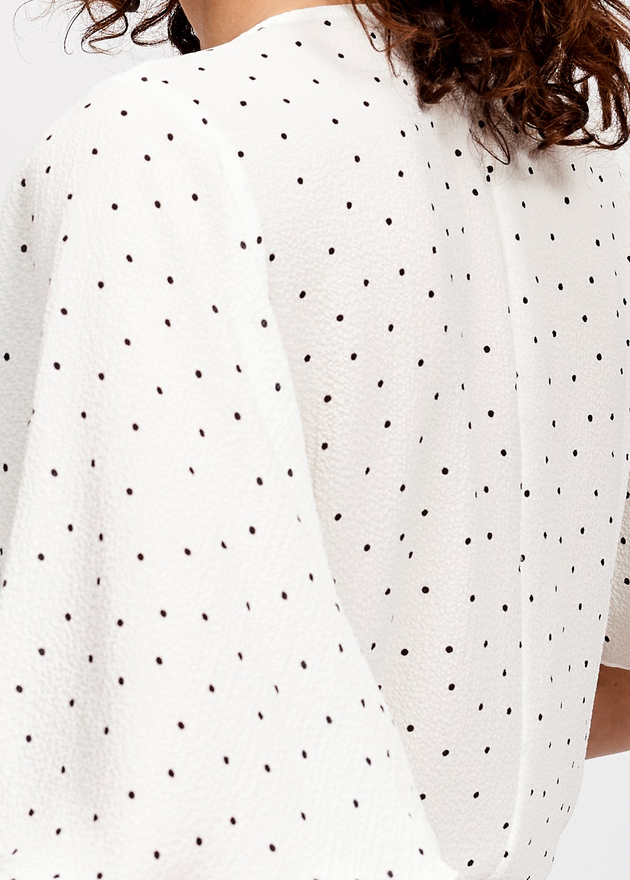 Top blanc à pois avec encolure en v RE—SSENTIEL | Essentiel second hand