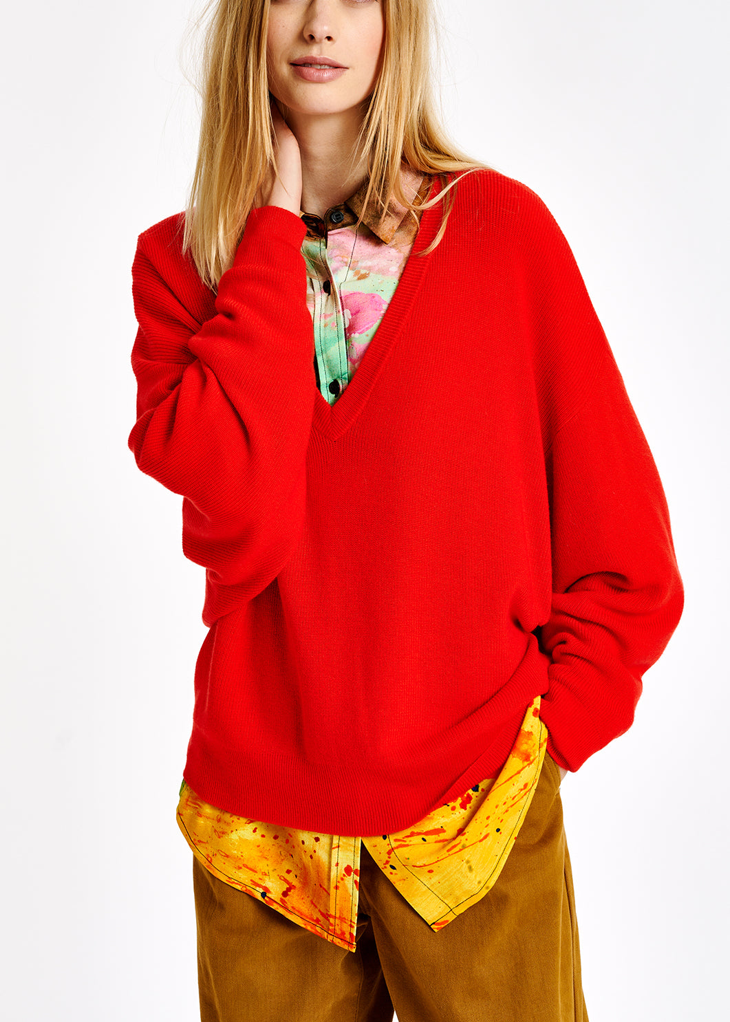 Pull en côtes rouge à encolure en v RE—SSENTIEL | Essentiel second hand