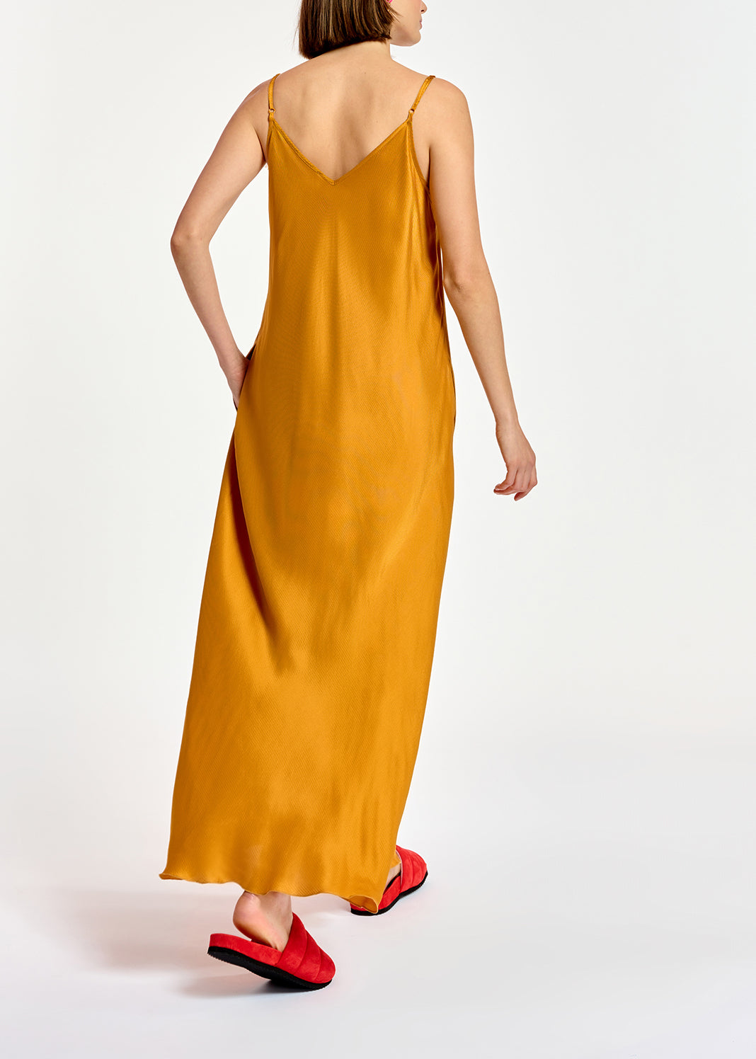 Ochre v-neck midi dress RE—SSENTIEL | Essentiel second hand