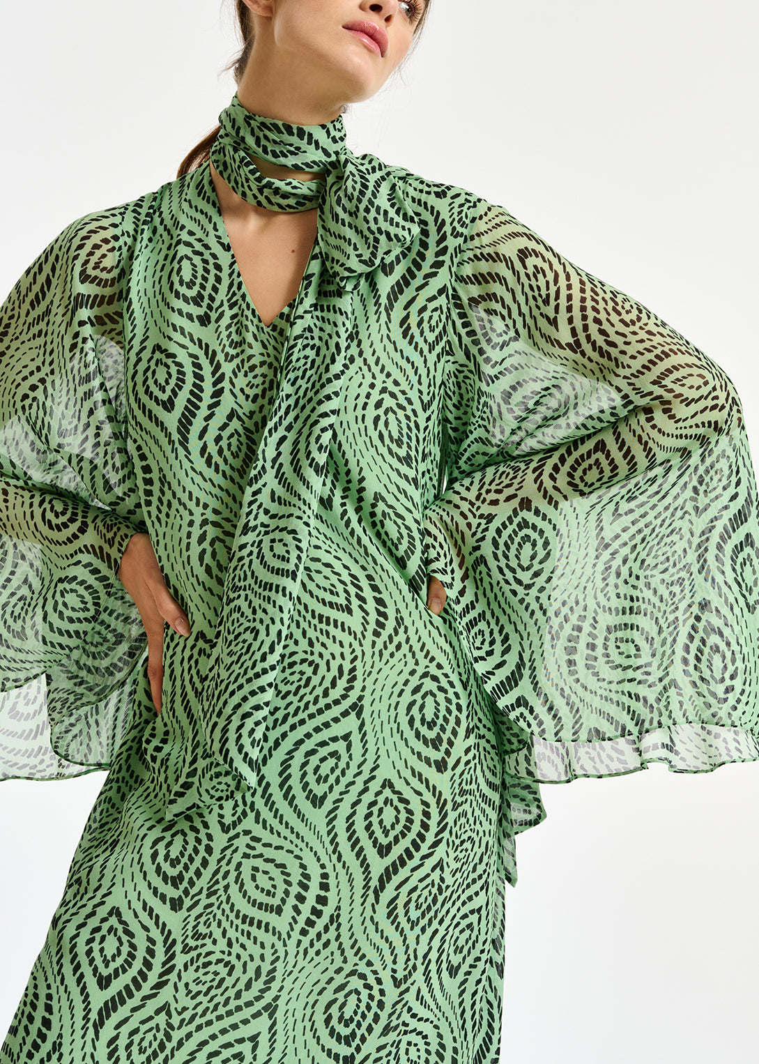 Mint green midi-length dress with geometric print RE—SSENTIEL | Essentiel second hand