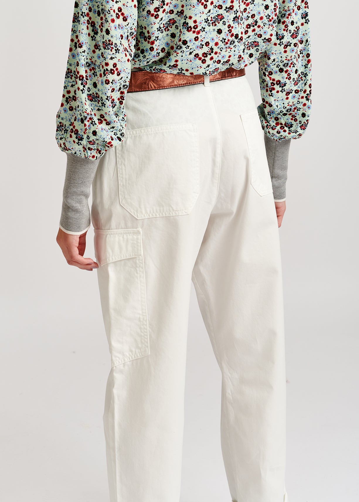 Gebroken witte cargobroek van katoen RE—SSENTIEL | Essentiel second hand