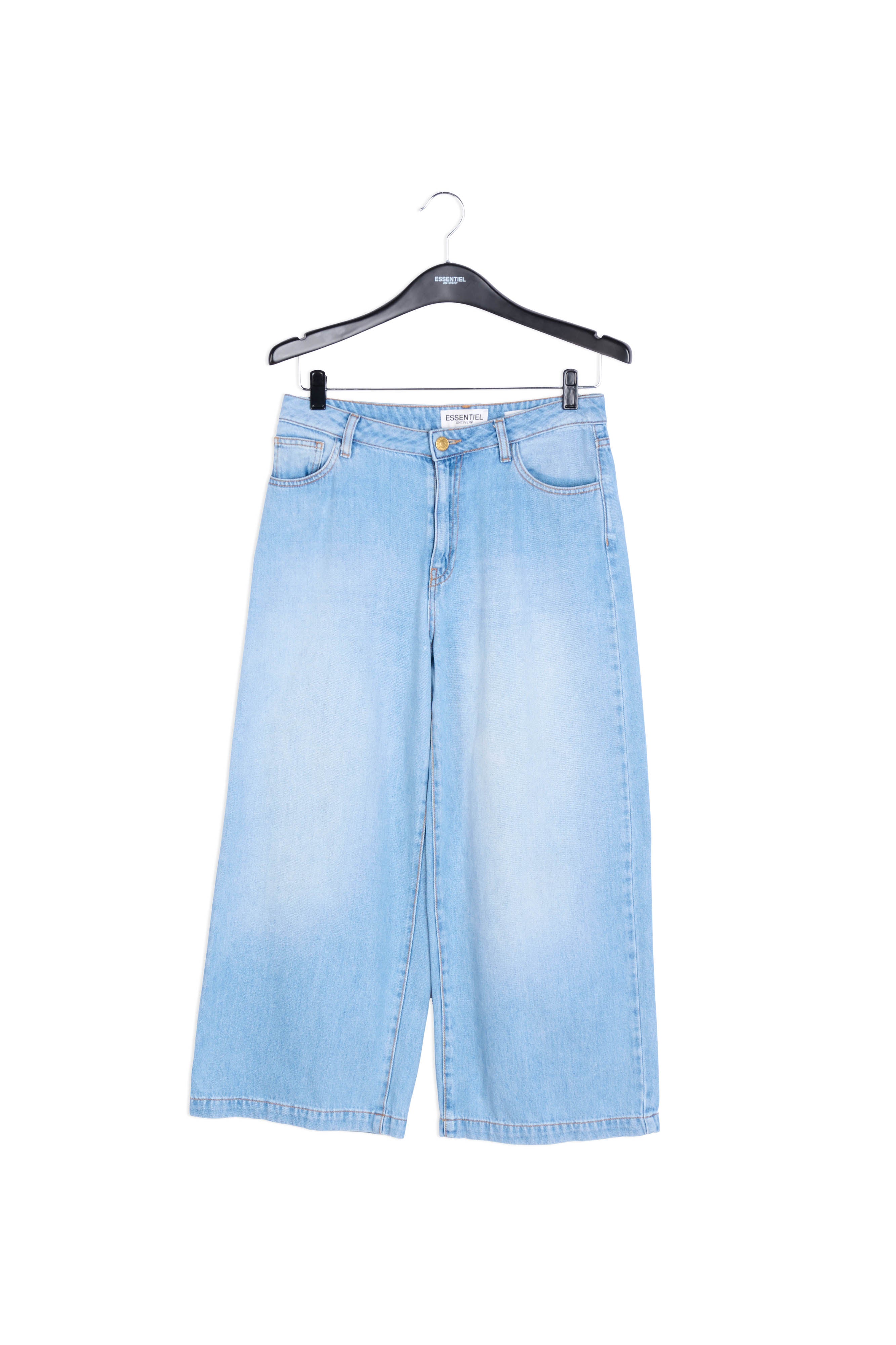 Light blue cropped wide-leg jeans. RE—SSENTIEL | Essentiel second hand