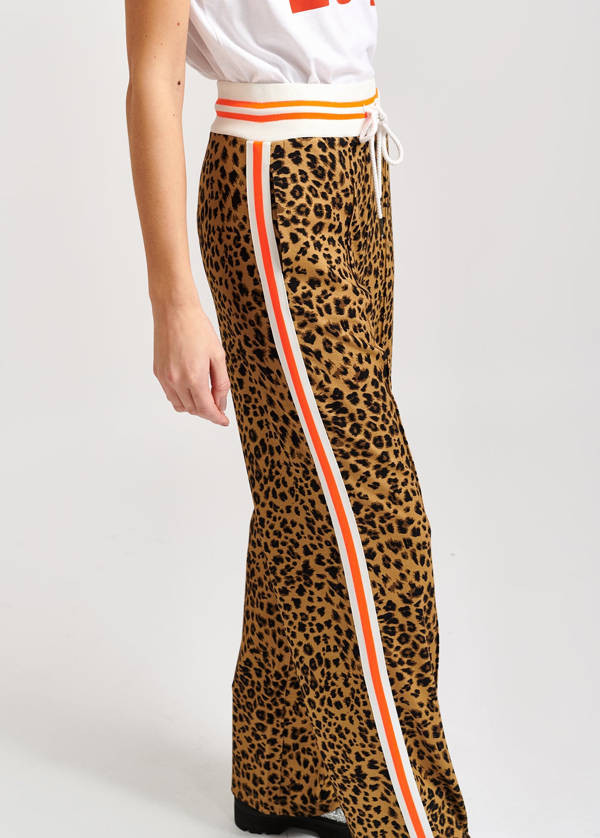 Leopard-print track pants RE—SSENTIEL | Essentiel second hand
