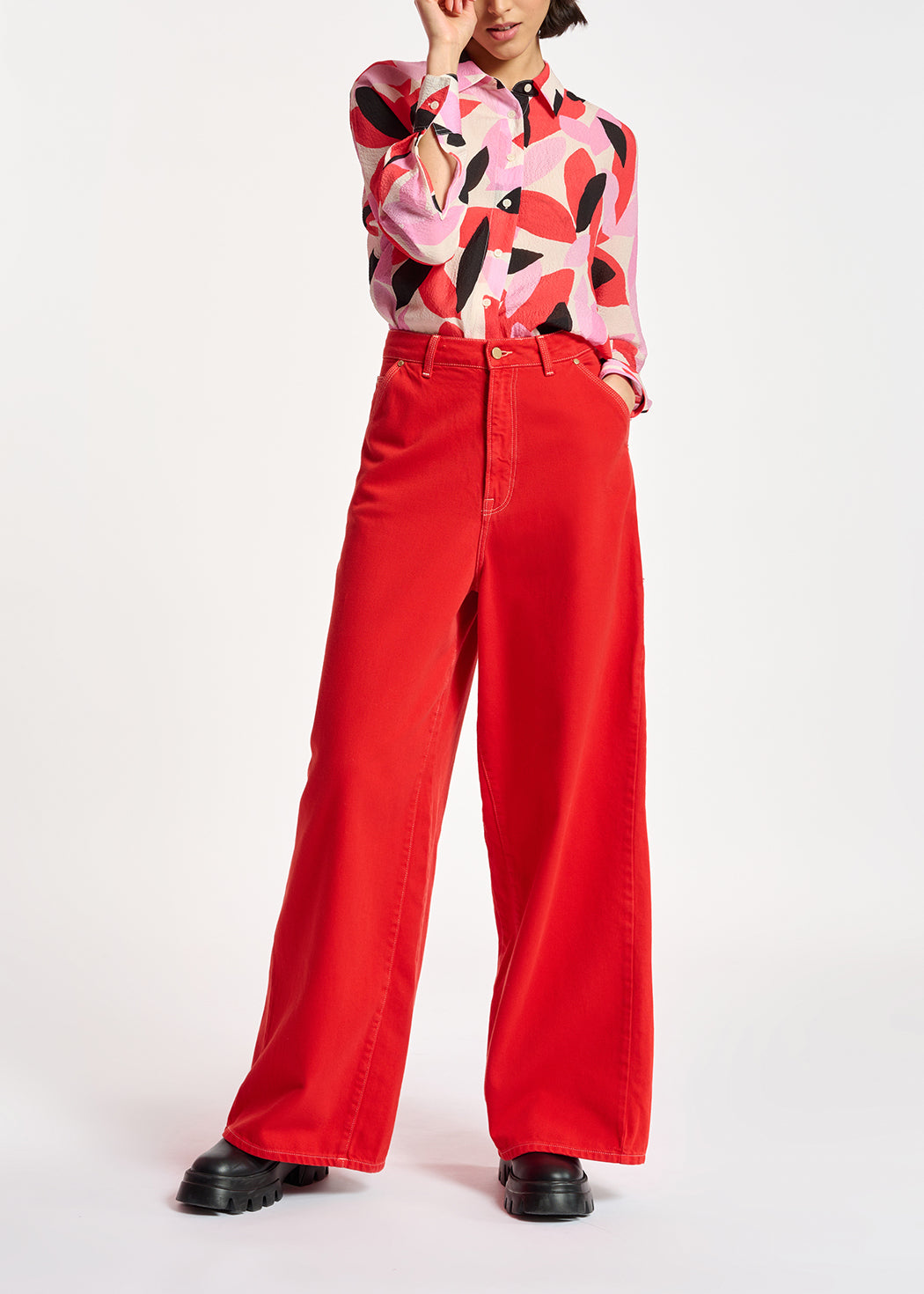 Off-white, red and pink abstract print shirt RE—SSENTIEL | Essentiel second hand