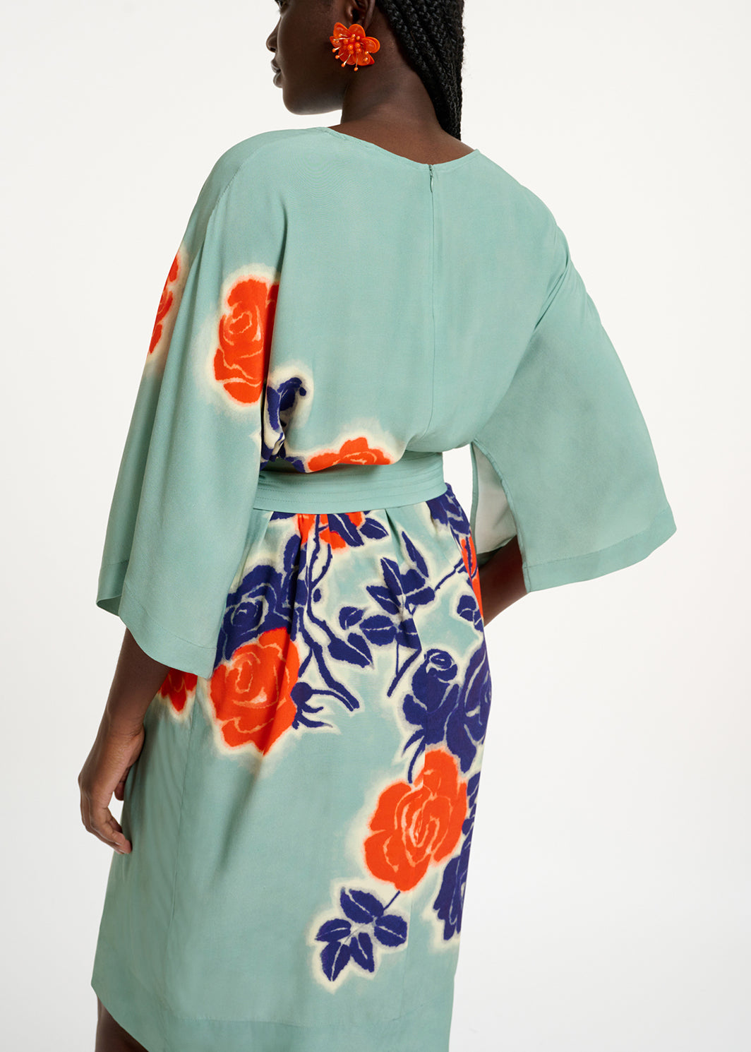 Robe à  imprimé fleuri bleu clair, orange et bleu RE—SSENTIEL | Essentiel second hand