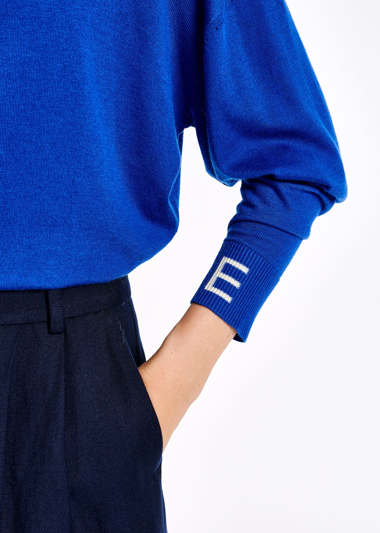 Blue fine-knit sweater with polo-inspired collar RE—SSENTIEL | Essentiel second hand