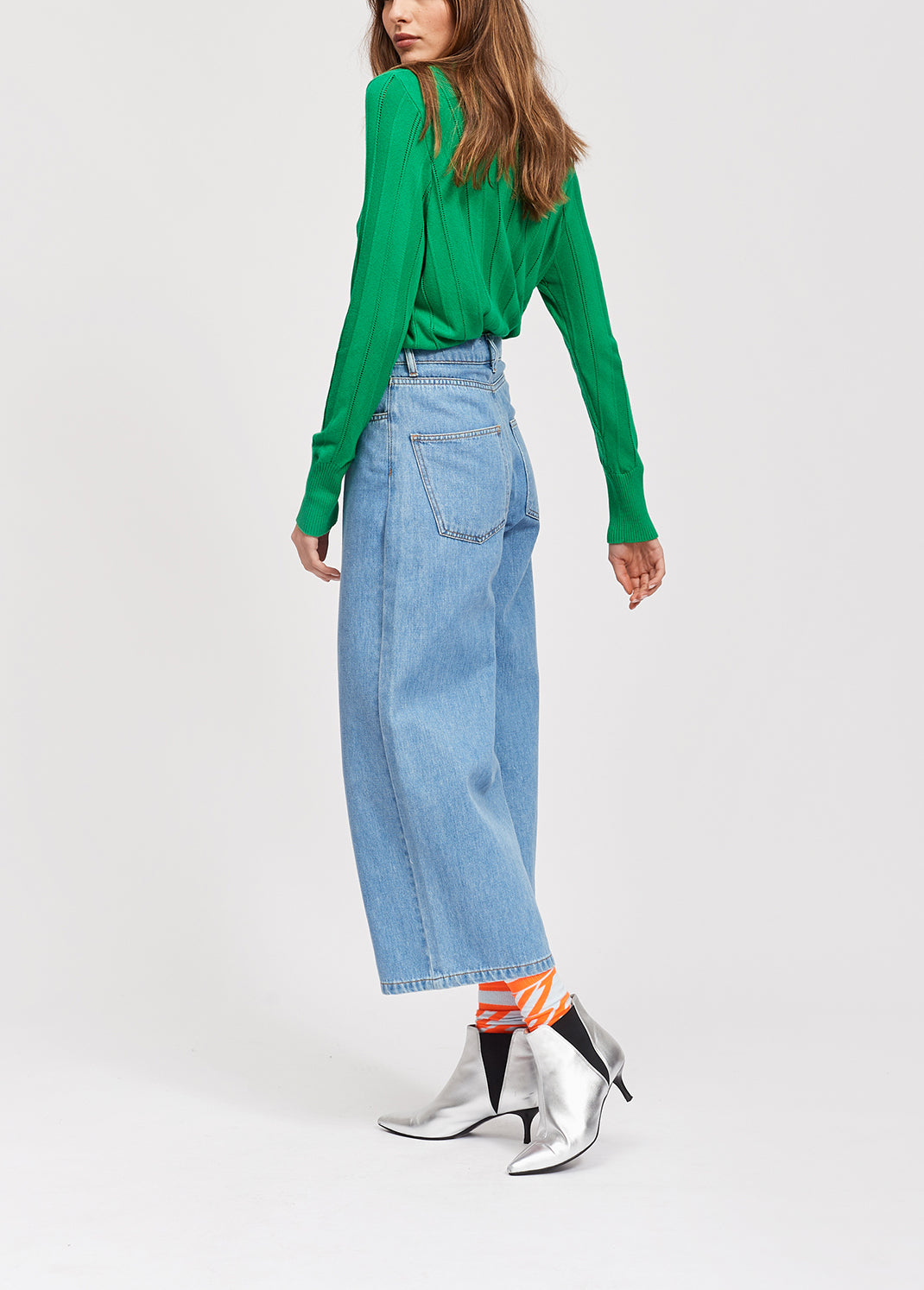 Light blue cropped wide-leg jeans. RE—SSENTIEL | Essentiel second hand