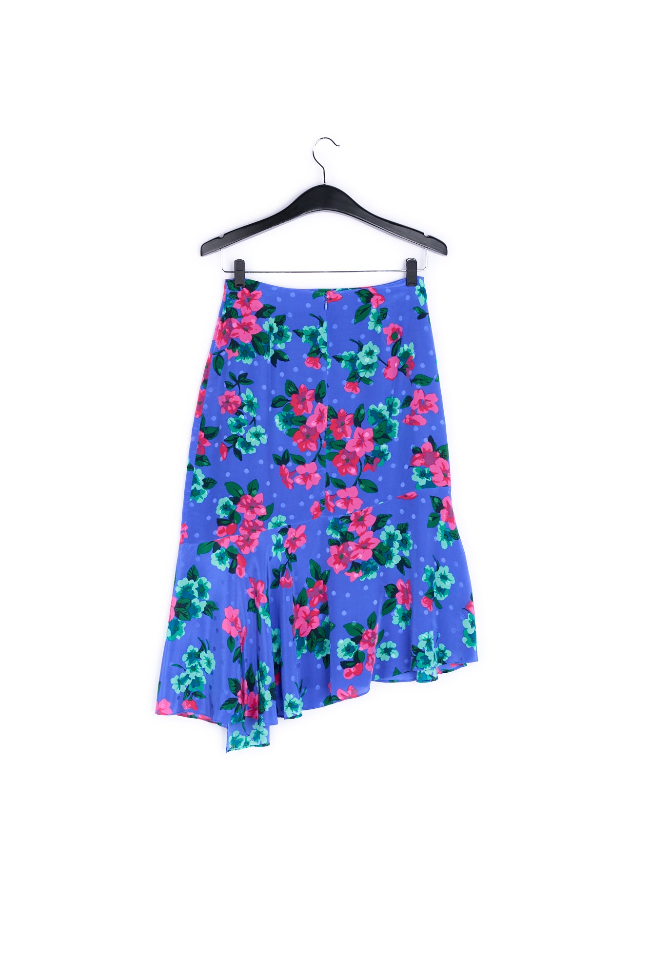 Varno rok RE—SSENTIEL | Essentiel second hand