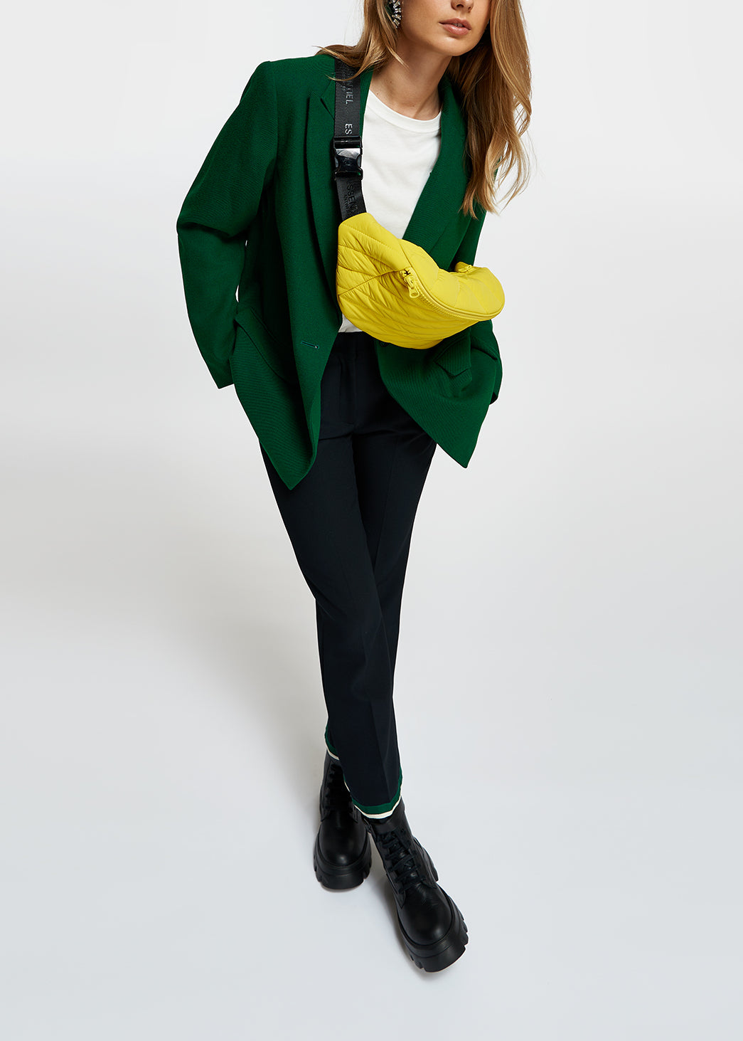 Blazer vert foncé à simple boutonnage RE—SSENTIEL | Essentiel second hand