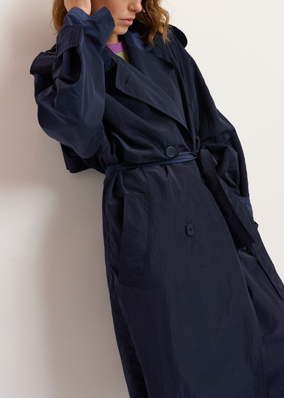 Navy blue double-breasted trench coat RE—SSENTIEL | Essentiel second hand