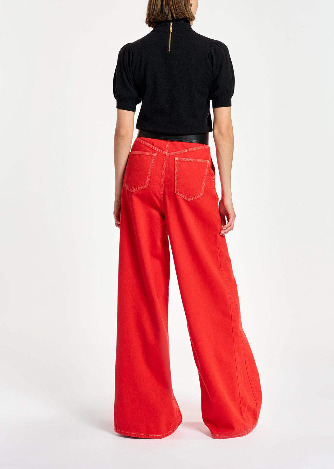 Pull noir à  manches courtes avec col montant RE—SSENTIEL | Essentiel second hand