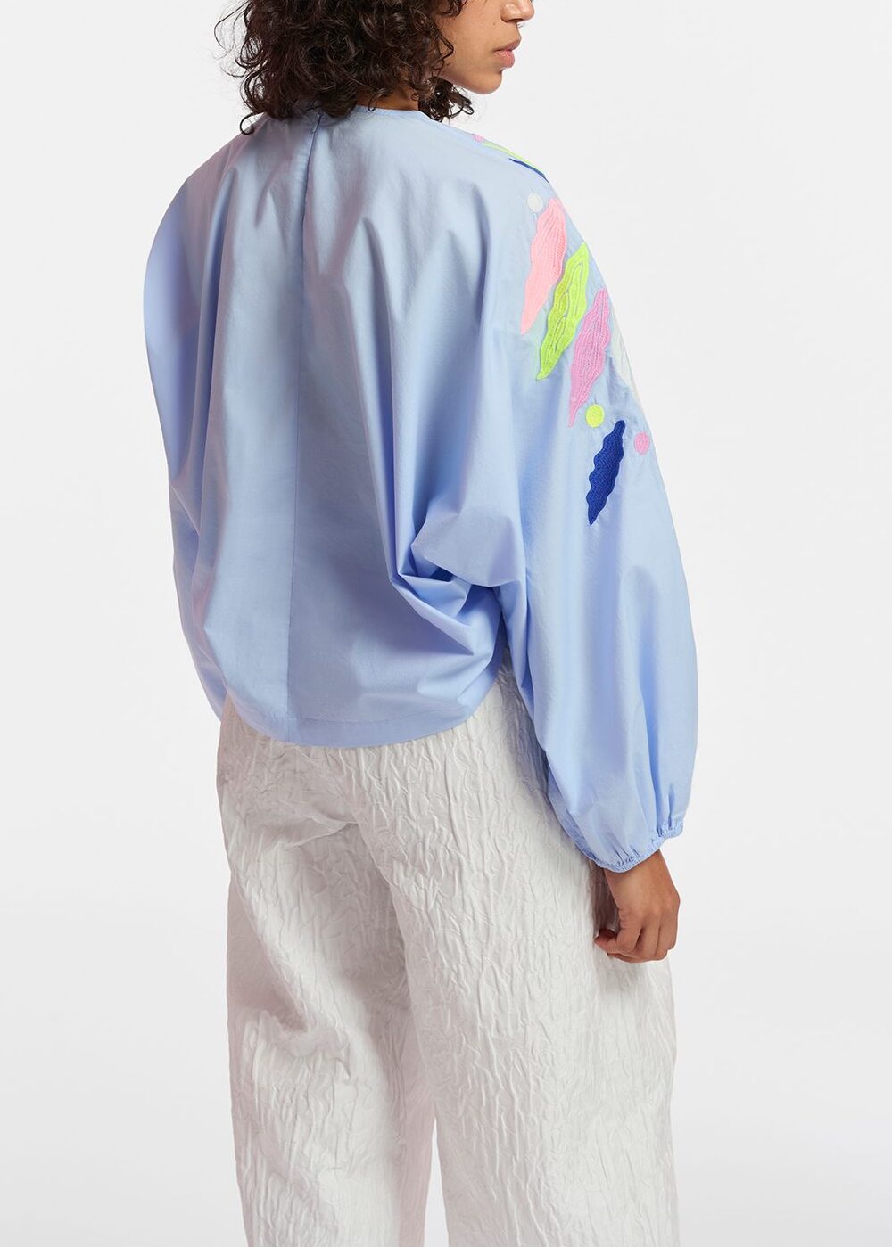 Top en coton bleu clair à broderies RE—SSENTIEL | Essentiel second hand