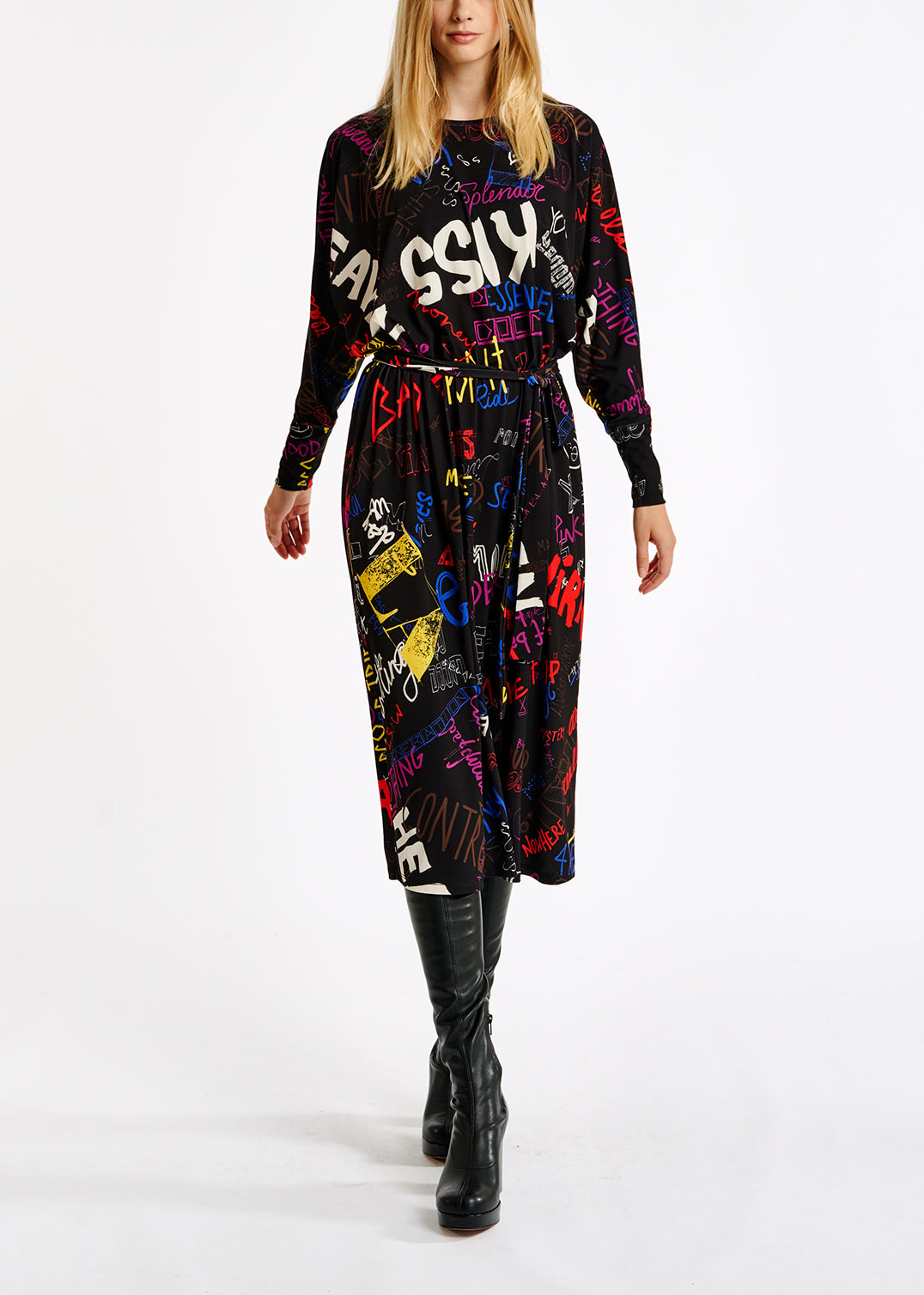 Midi-jurk met tekst RE—SSENTIEL | Essentiel second hand