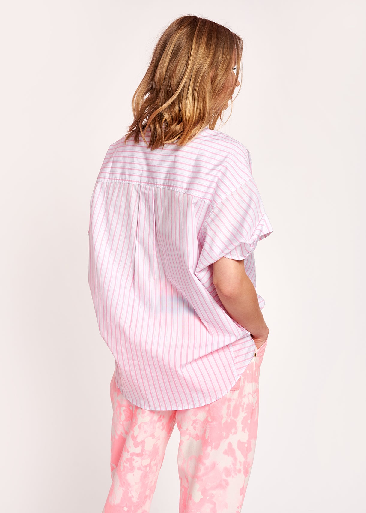 Katoenen overhemd met witte en roze strepen RE—SSENTIEL | Essentiel second hand