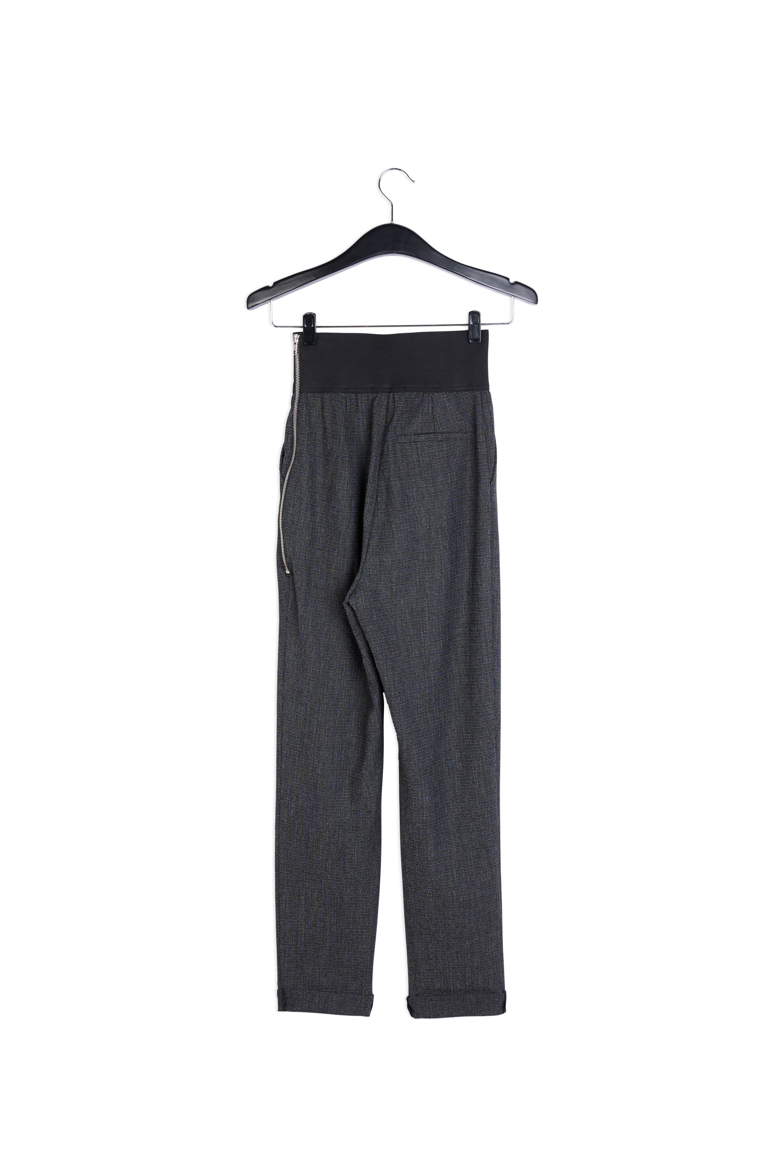 Pantalon fuselé noir et blanc à taille haute RE—SSENTIEL | Essentiel second hand